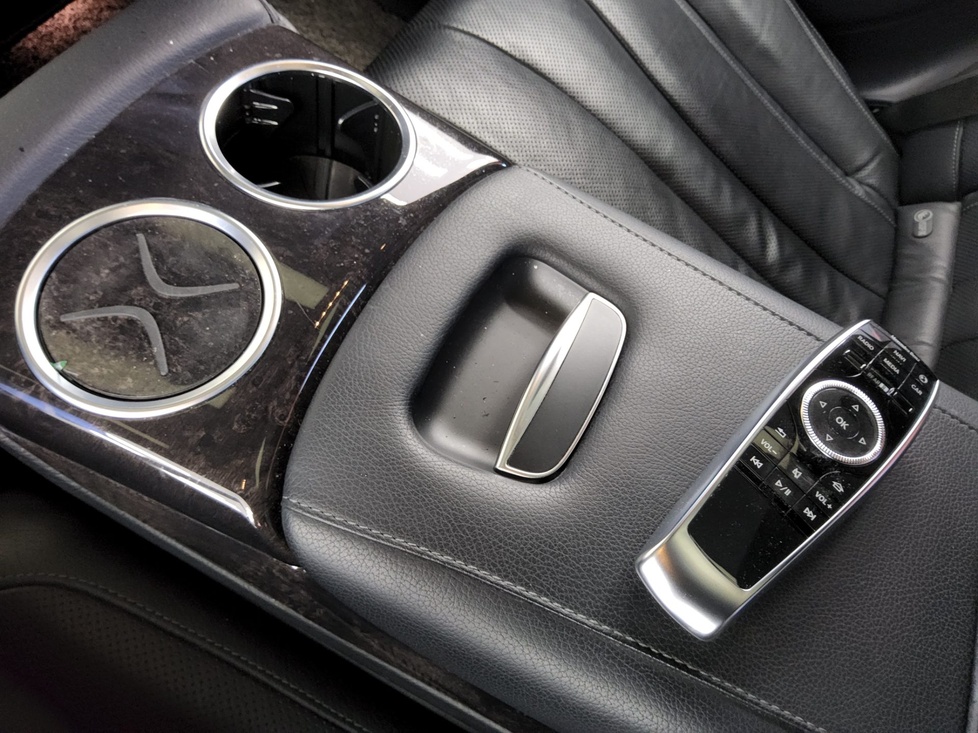 MERCEDES-BENZ S-CLASS (6TH GEN) S450L 4MATIC 2018 - zdjęcie 19