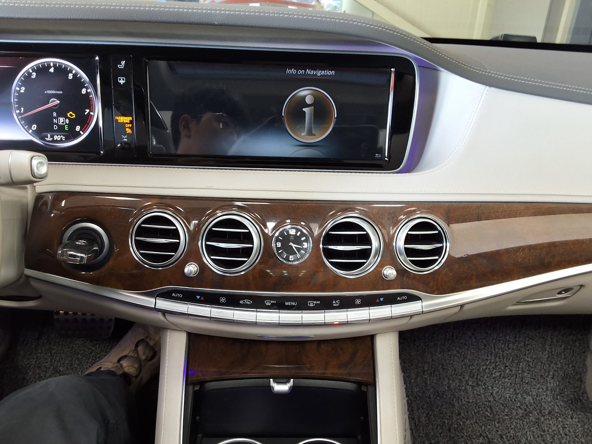 MERCEDES-BENZ S-CLASS (6TH GEN) S550L 4MATIC 2015 - zdjęcie 24