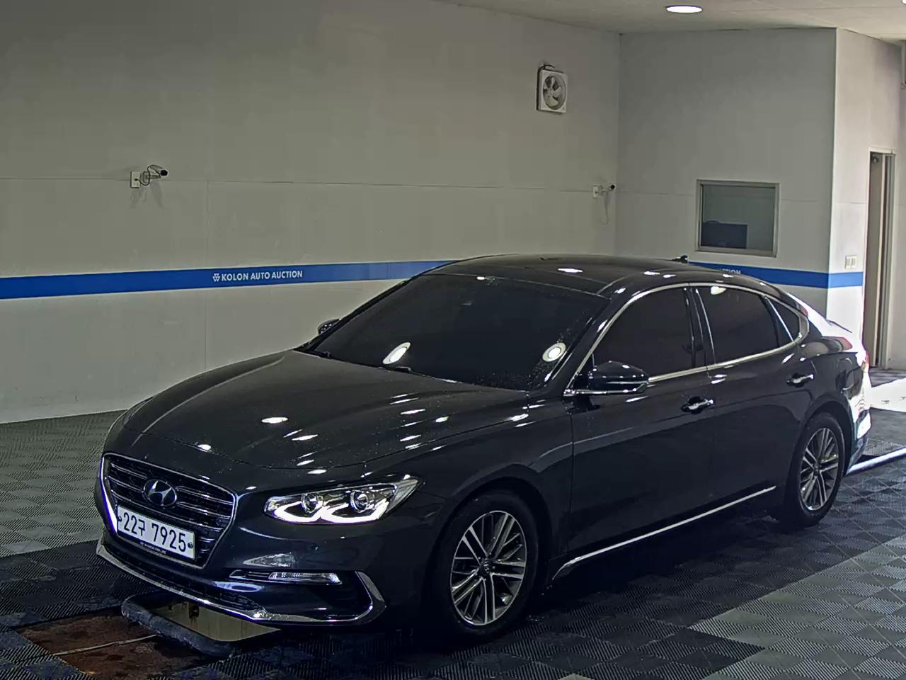 HYUNDAI GRANDEUR IG 2.4 GDi PREMIUM 2019 - zdjęcie 2