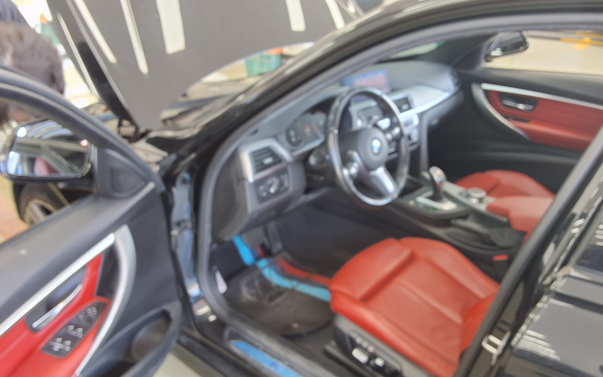 BMW 3 SERIES (6TH GEN) TOURING 320d M SPORT PACK SHADOW 2019 - zdjęcie 10