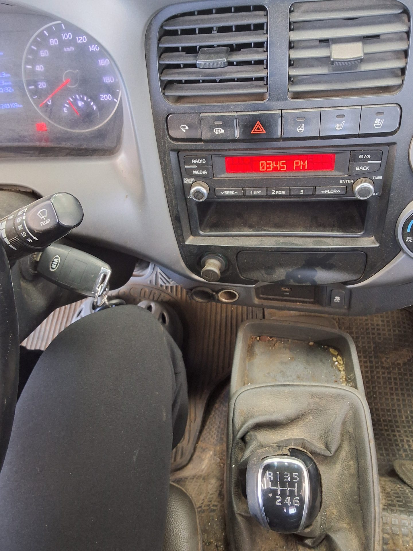 KIA THE NEW BONGO III CARGO 1.2 TON KING CAB EXTRA LONG WHEELBASE GL 2020 - zdjęcie 15