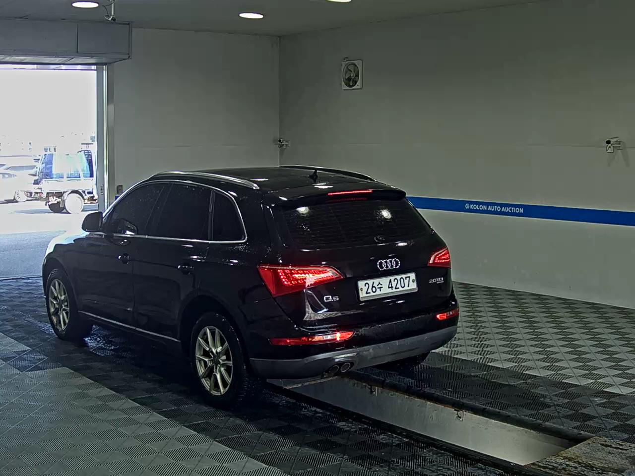 AUDI Q5 2.0 TDI QUATTRO 2011 - zdjęcie 6