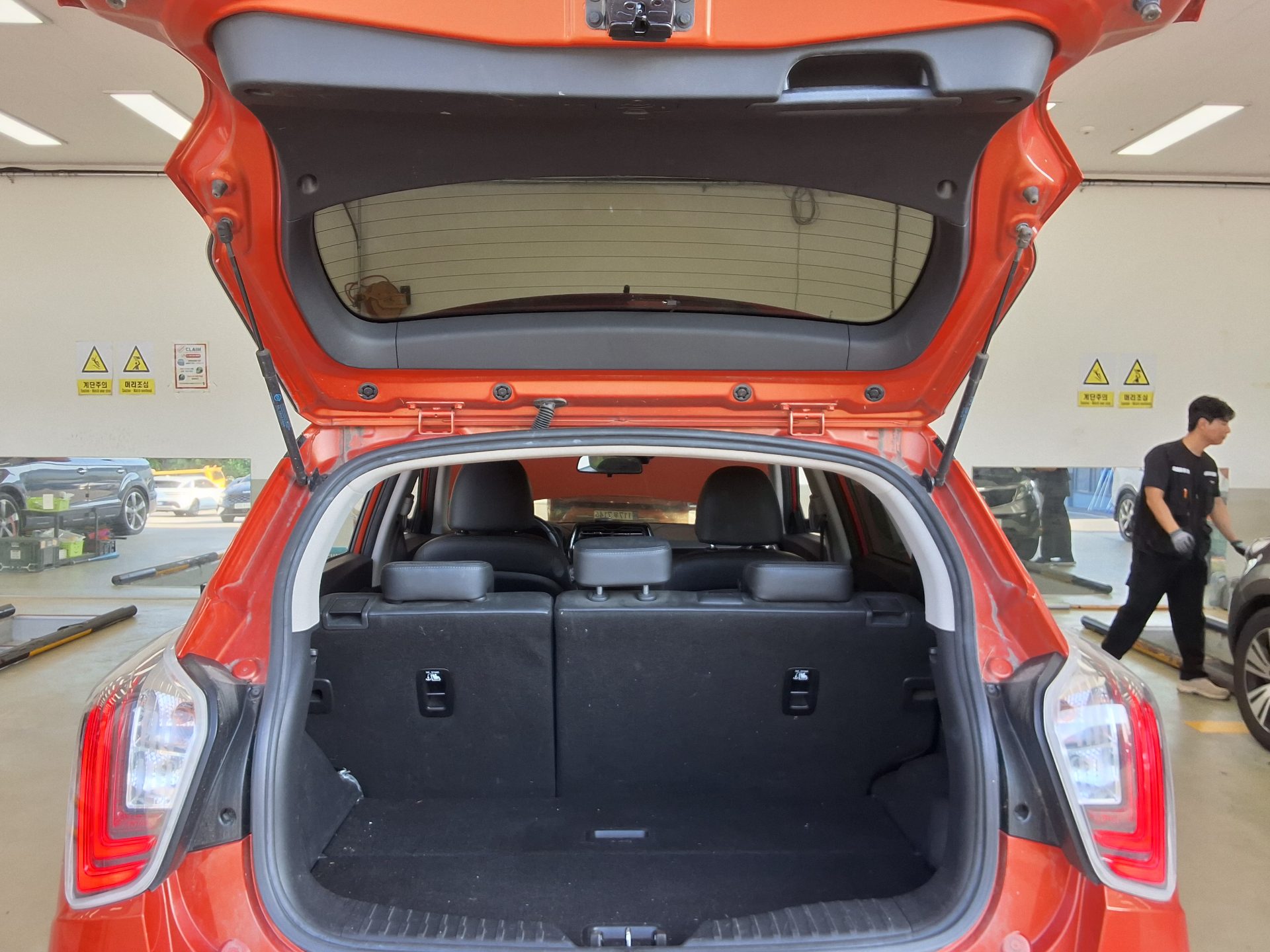 KG MOBILITY (SSANGYONG) VERY NEW TIVOLI 1.5 GASOLINE 2WD V3 2021 - zdjęcie 15