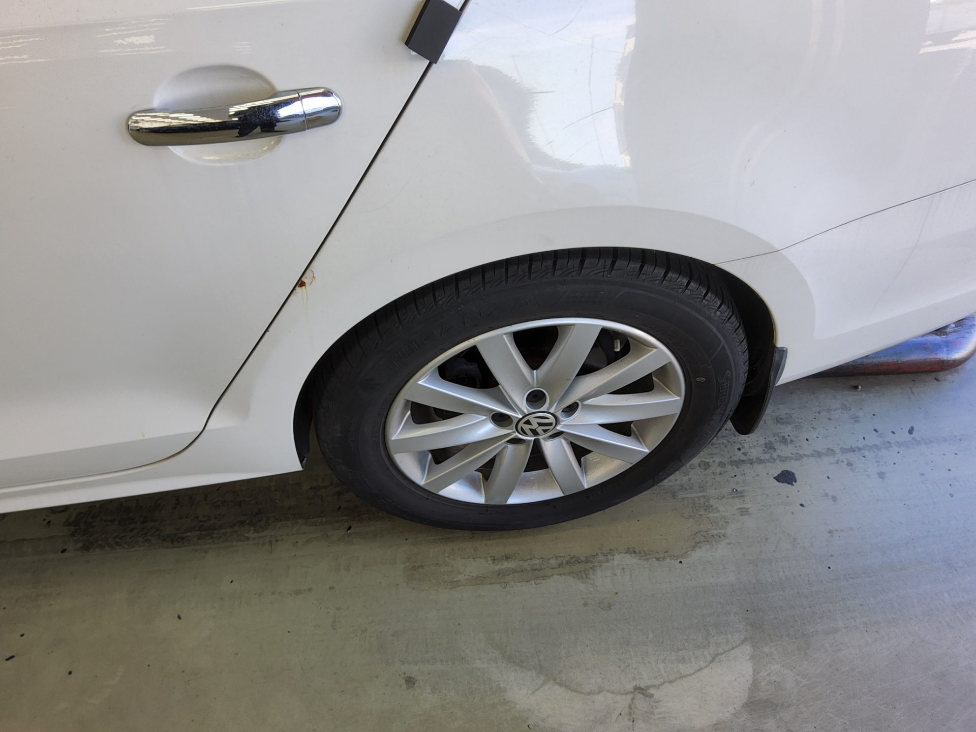 VOLKSWAGEN JETTA (6TH GEN) 2.0 TDI 2012 - zdjęcie 24