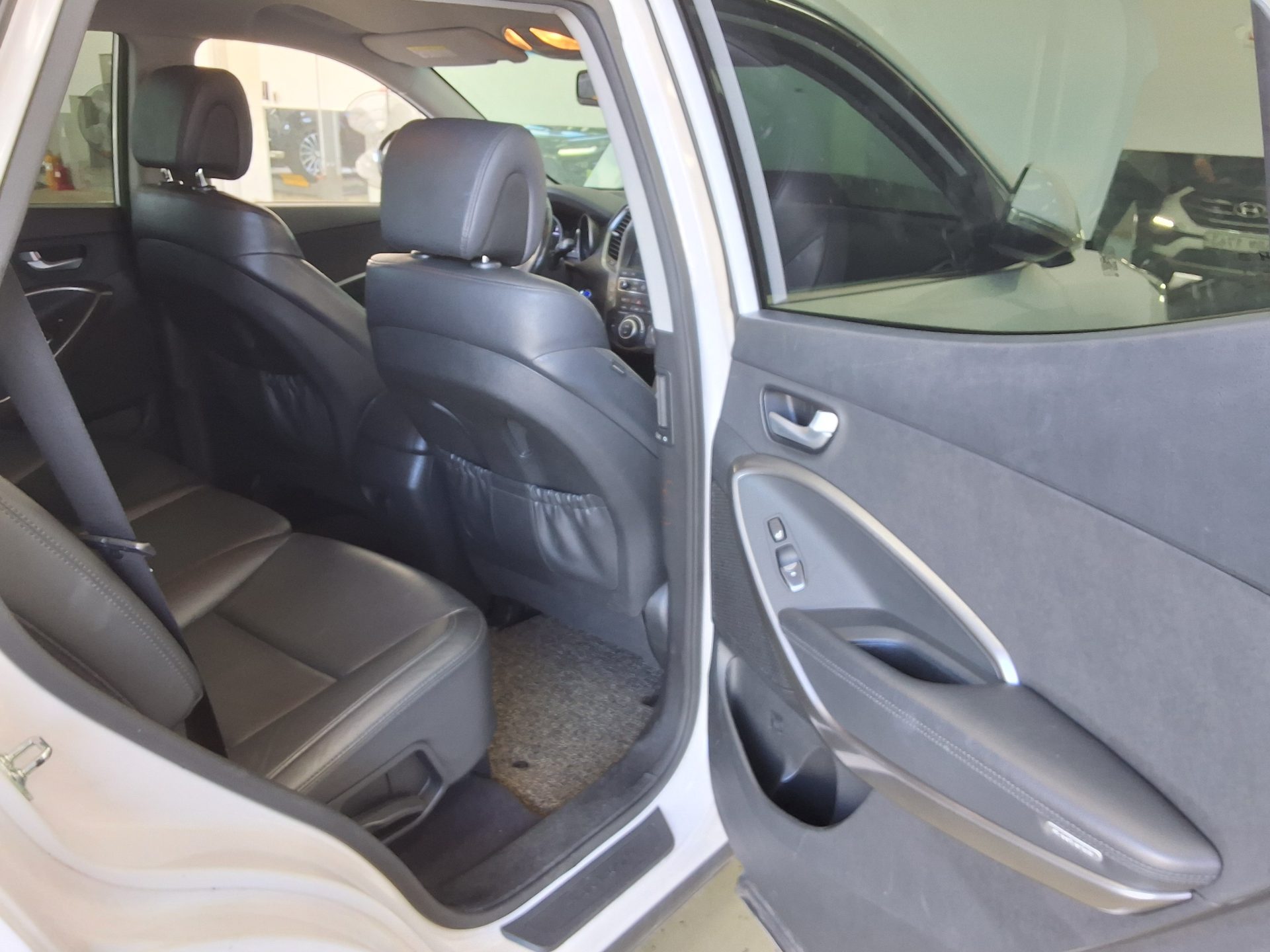 HYUNDAI SANTA FE THE PRIME DIESEL R2.0 4WD PREMIUM 2017 - zdjęcie 13