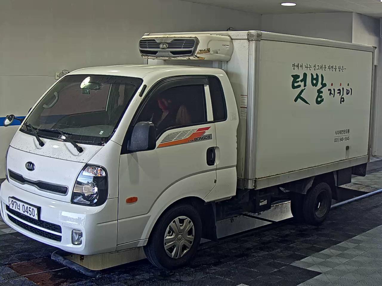 KIA BONGO III CARGO FREEZER BOX TRUCK 1 TON KING CAB 2019 - zdjęcie 2
