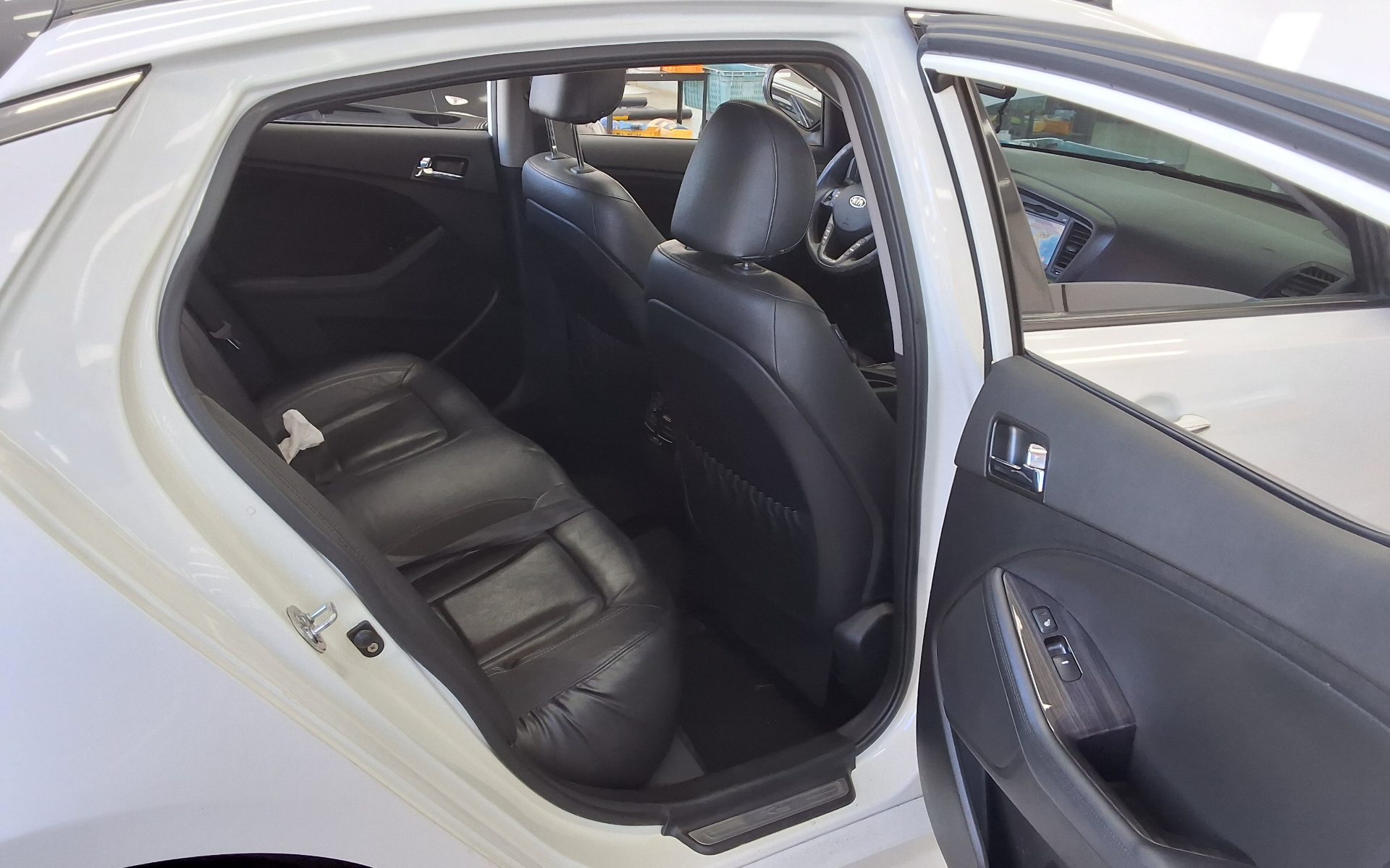 KIA K5 2.0 TURBO GDI PRESTIGE 2012 - zdjęcie 13