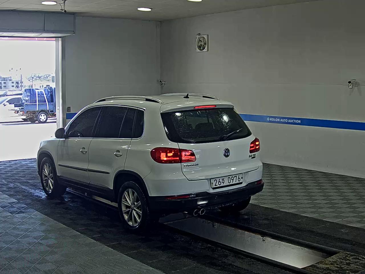 VOLKSWAGEN TIGUAN 2.0 TDI BLUEMOTION 2016 - zdjęcie 6