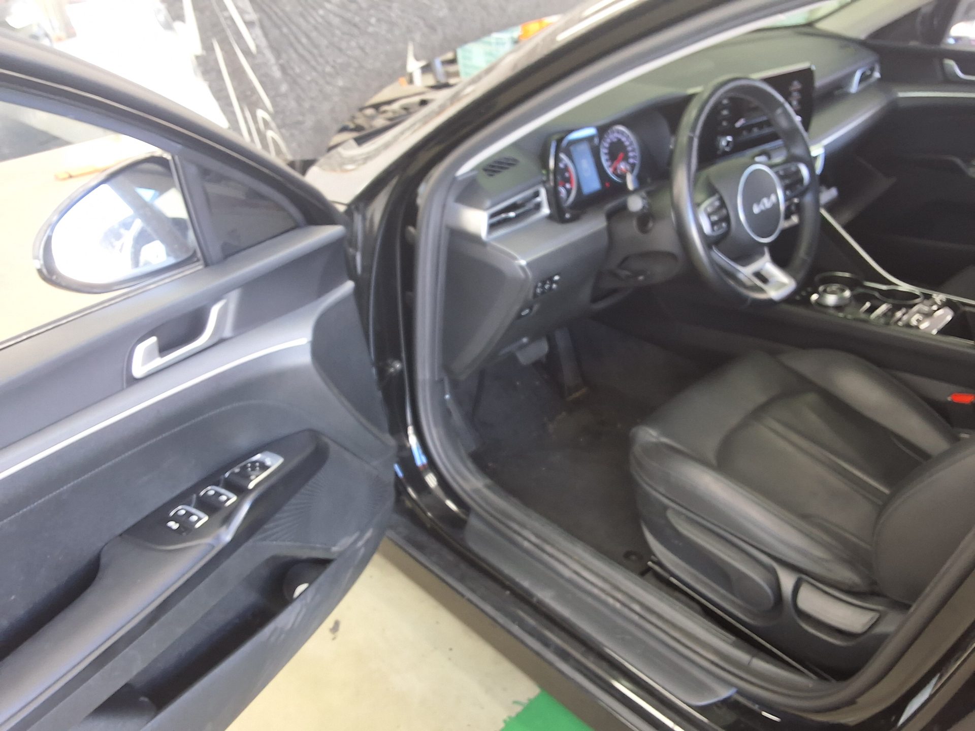 KIA NEW K5 (DL3) 2.0 GASOLINE TRENDY 2023 - zdjęcie 11