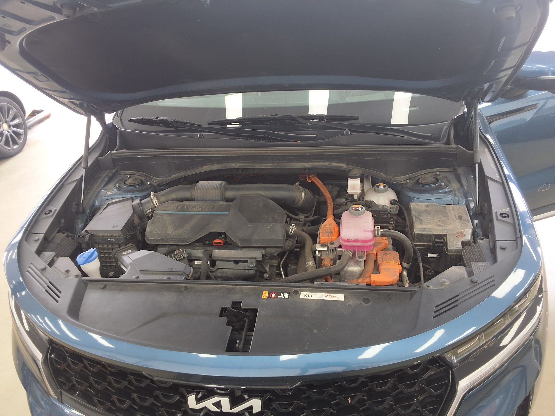 KIA NEW SORENTO HYBRID (MQ4) 1.6 HEV 2WD GRAVITY 2022 - zdjęcie 20