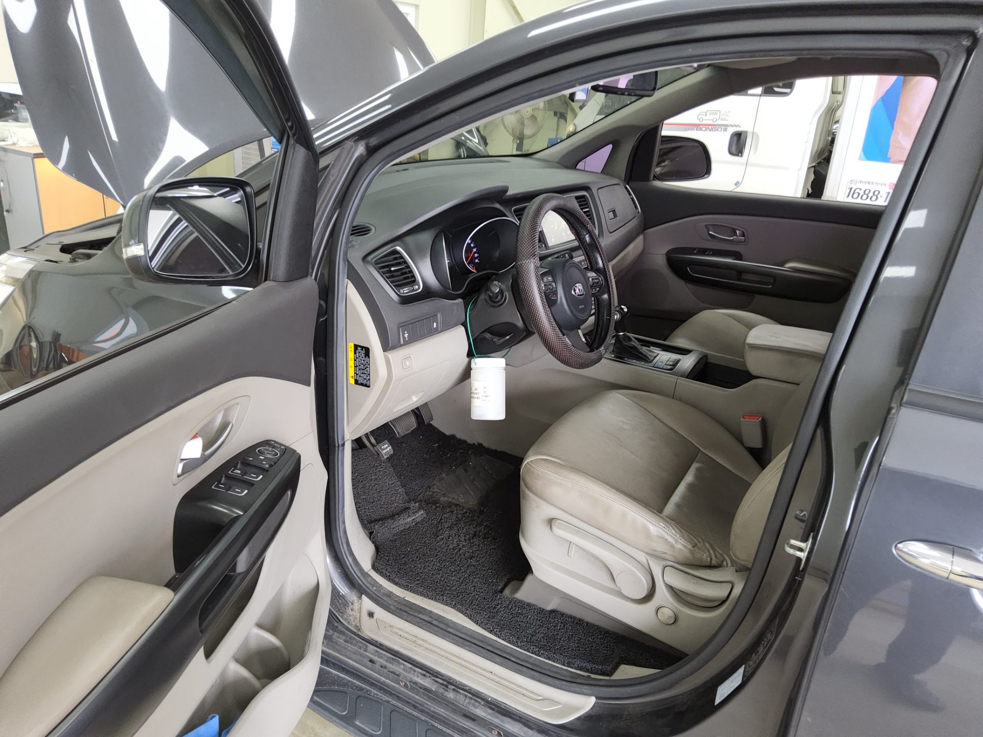 KIA ALL NEW CARNIVAL 9-SEATER DIESEL LUXURY 2015 - zdjęcie 10