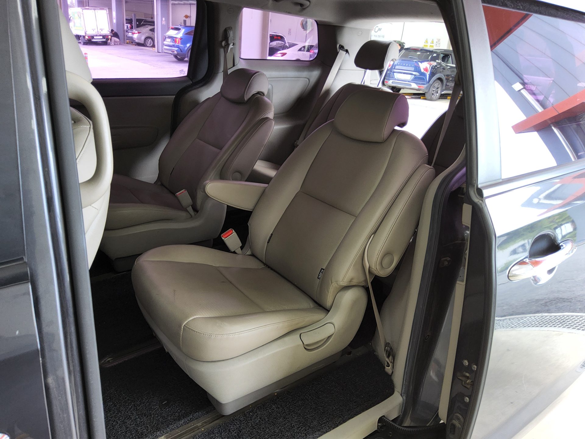 KIA ALL NEW CARNIVAL 9-SEATER DIESEL LUXURY 2015 - zdjęcie 12