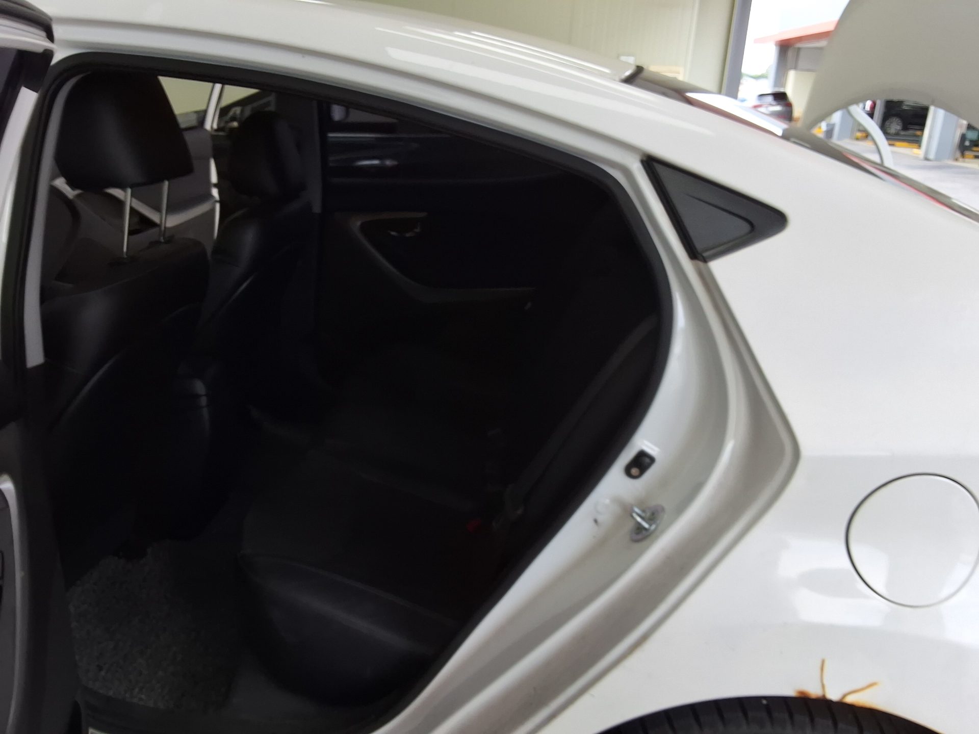 HYUNDAI AVANTE MD M16 GDi PREMIER 2012 - zdjęcie 13