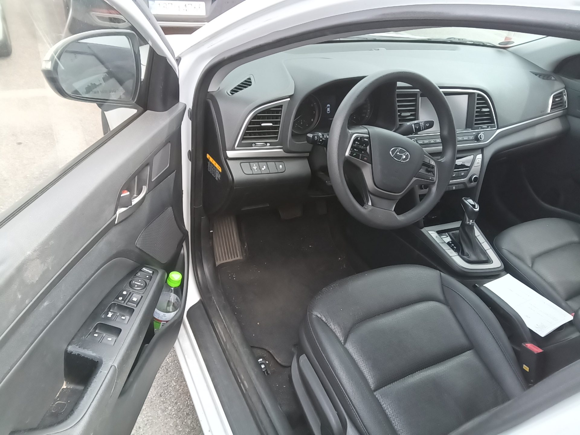 HYUNDAI AVANTE AD 1.6 GDi VALUE PLUS 2018 - zdjęcie 10