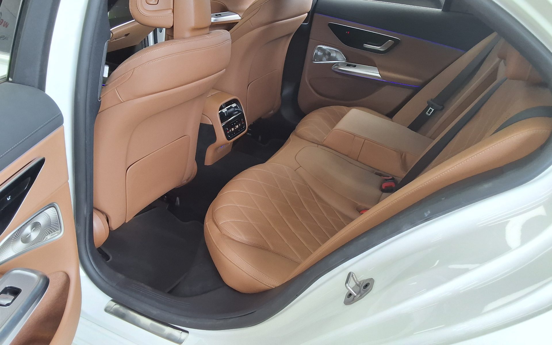 MERCEDES-BENZ E-CLASS (6TH GEN) E450 4MATIC 2025 - zdjęcie 12