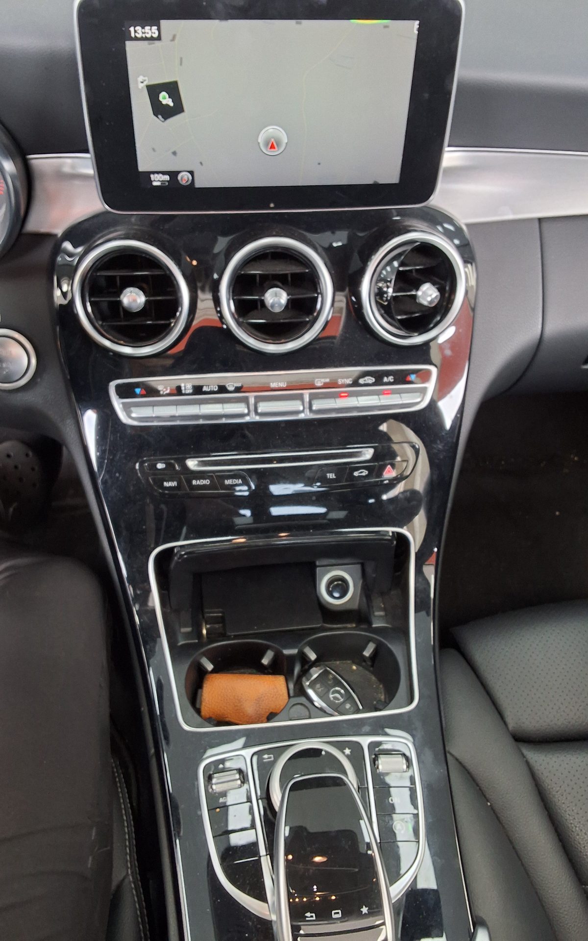 MERCEDES-BENZ C-CLASS (4TH GEN) C220 CDI BLUETEC AVANTGARDE 2015 - zdjęcie 18