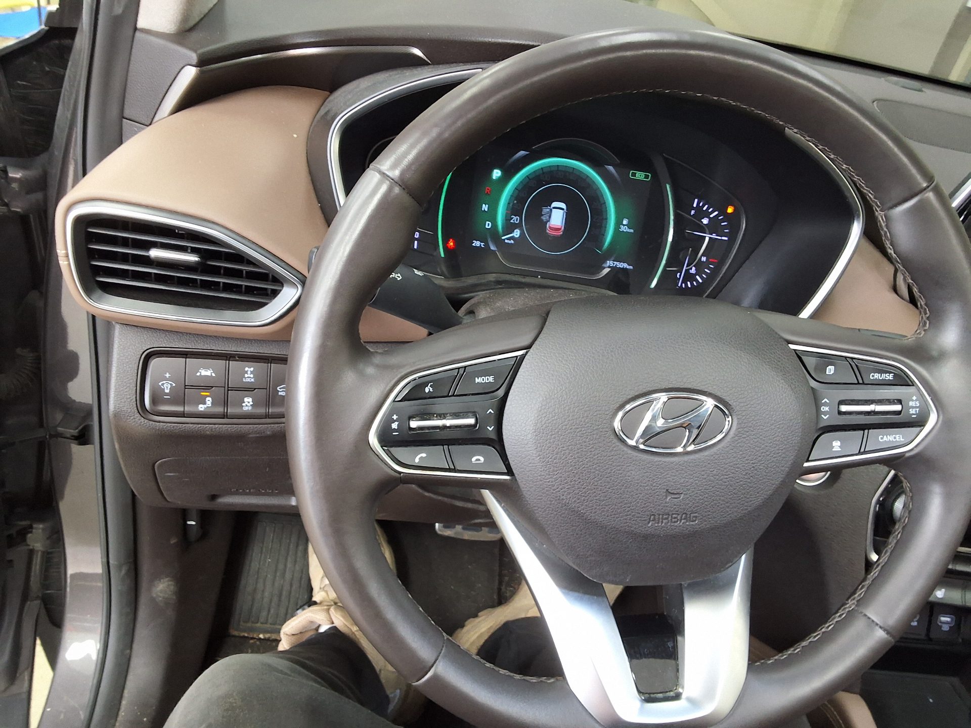 HYUNDAI SANTA FE (TM) R2.2 4WD PRESTIGE 2019 - zdjęcie 23