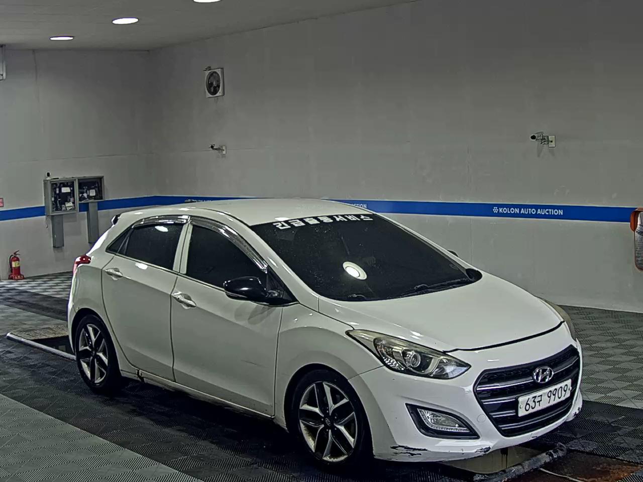HYUNDAI NEW i30 1.6 VGT UNIQUE 2012 - zdjęcie 3