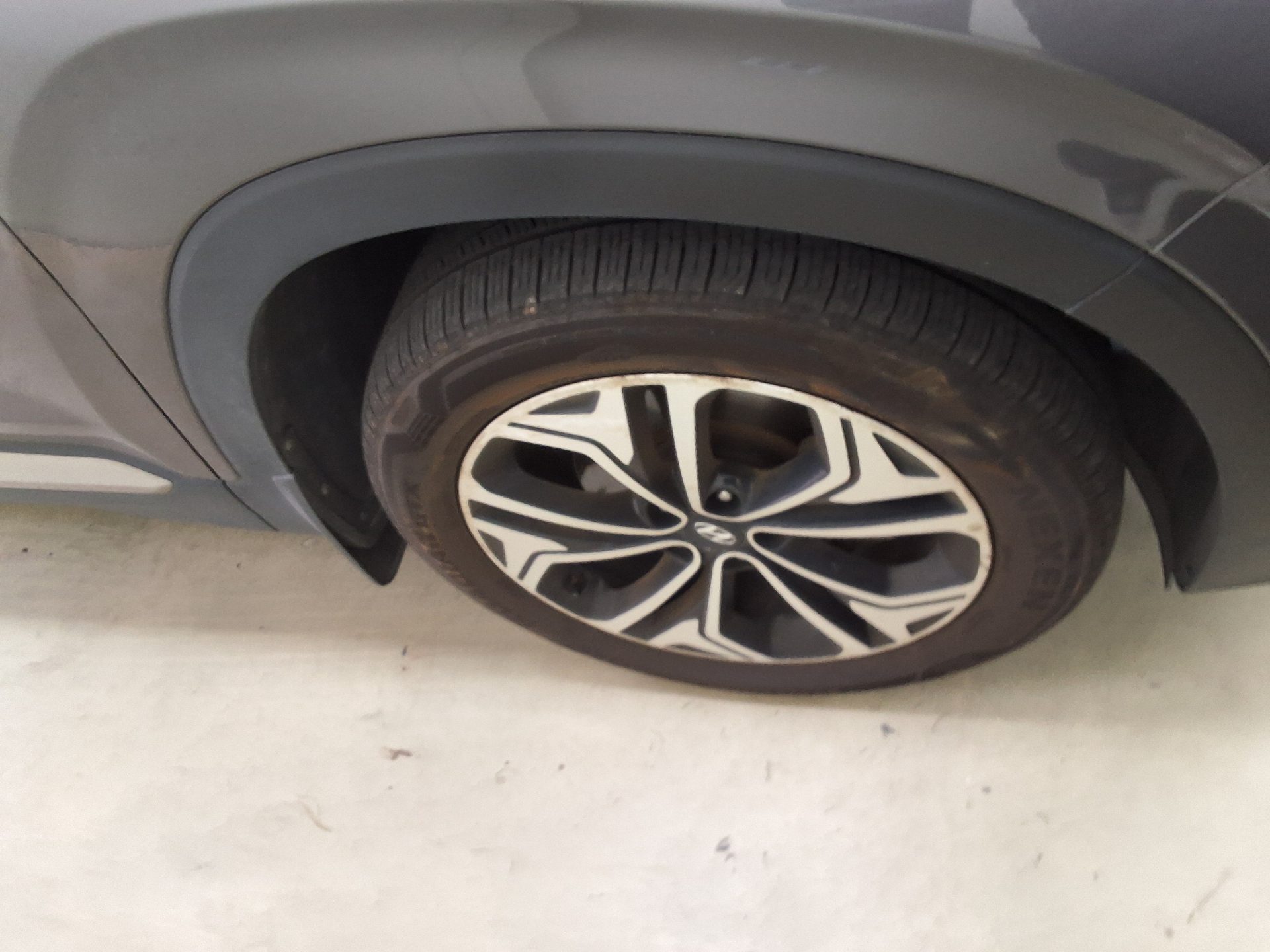 HYUNDAI SANTA FE (TM) R2.2 4WD PRESTIGE 2019 - zdjęcie 21