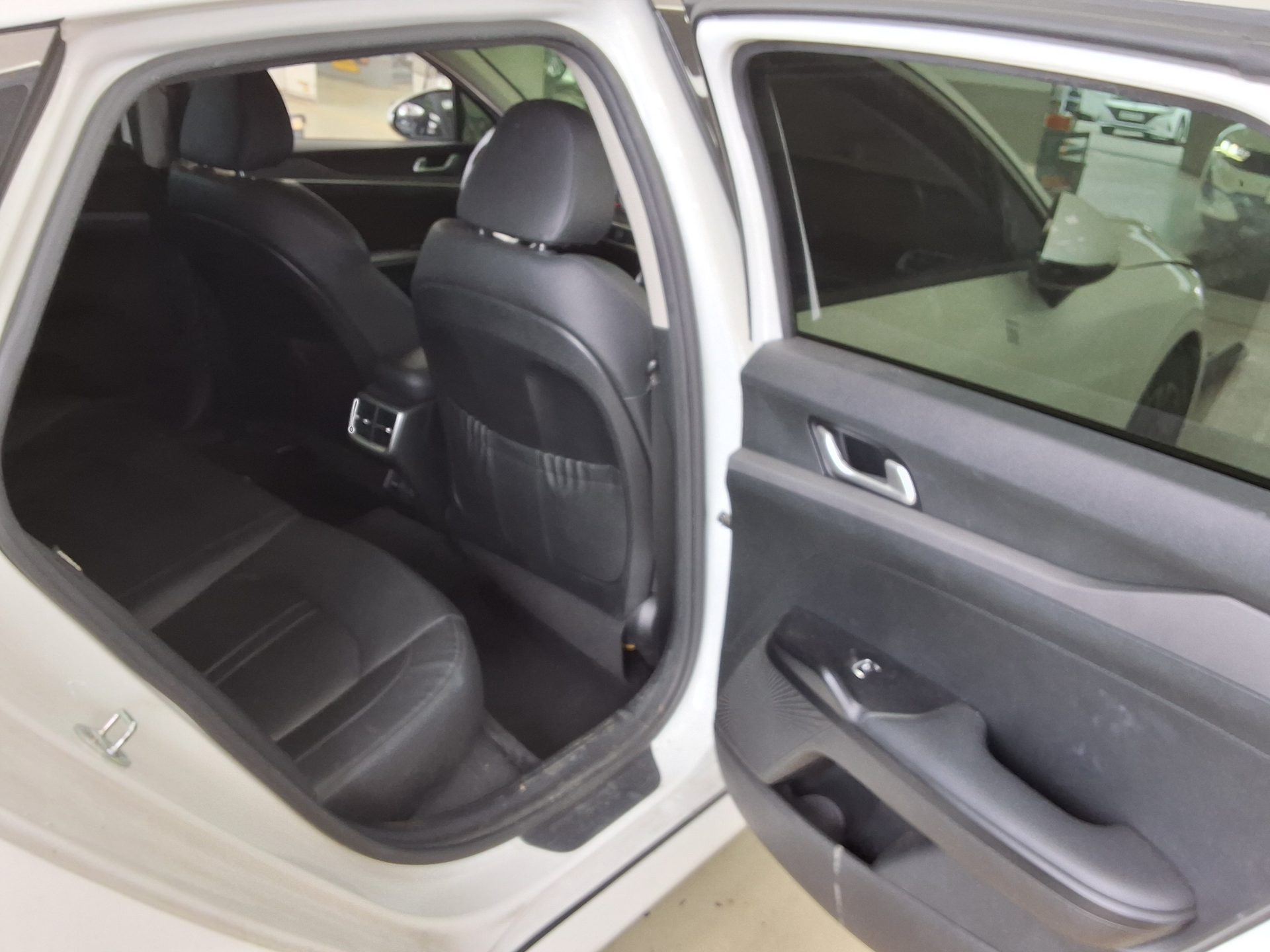 KIA NEW K5 (DL3) 2.0 GASOLINE PRESTIGE 2022 - zdjęcie 13