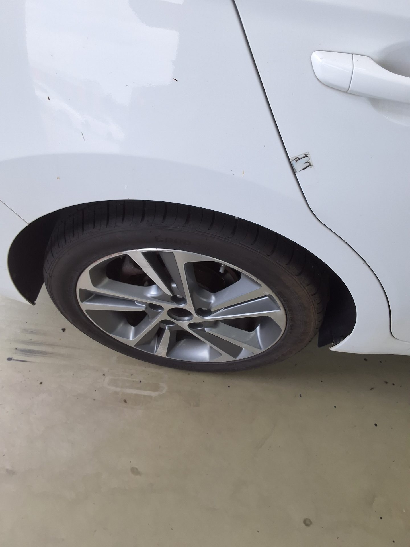 HYUNDAI AVANTE AD 1.6 GDi SMART 2016 - zdjęcie 23