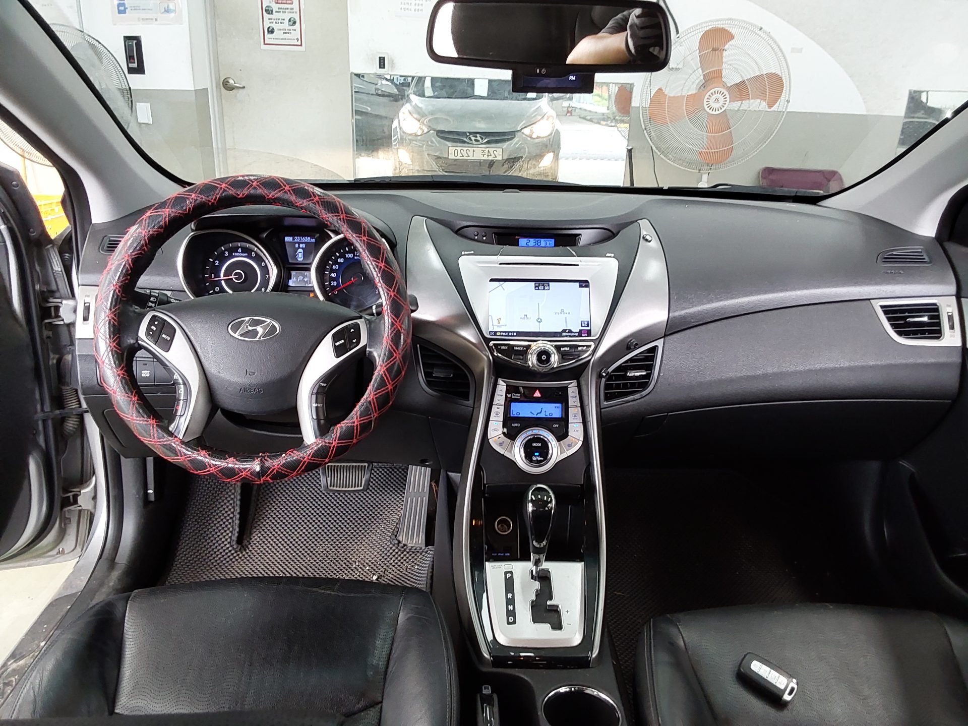 HYUNDAI AVANTE MD DISABLED VEHICLE LPi 2012 - zdjęcie 11