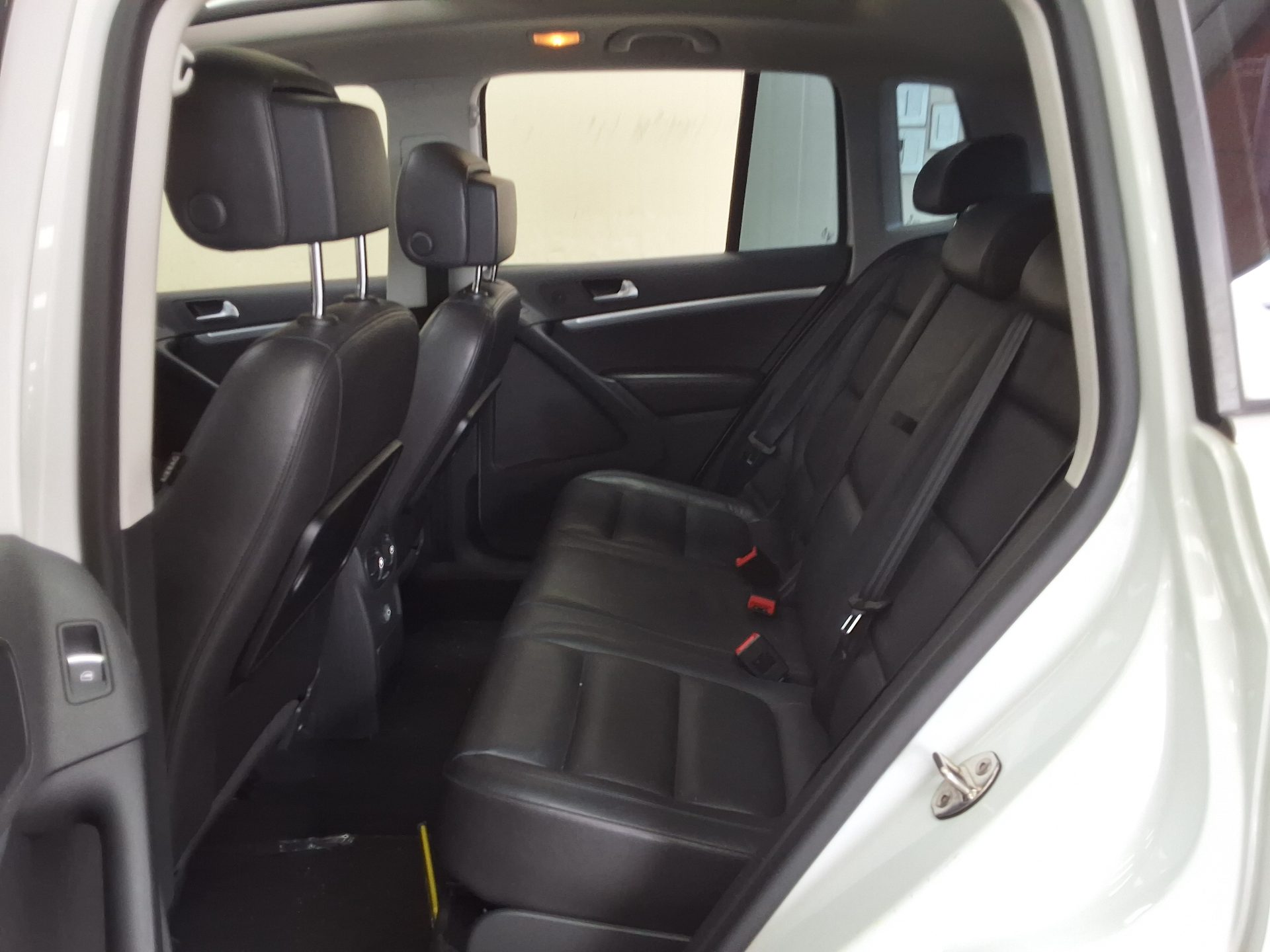 VOLKSWAGEN TIGUAN (2ND GEN) 2.0 TDI 2016 - zdjęcie 13
