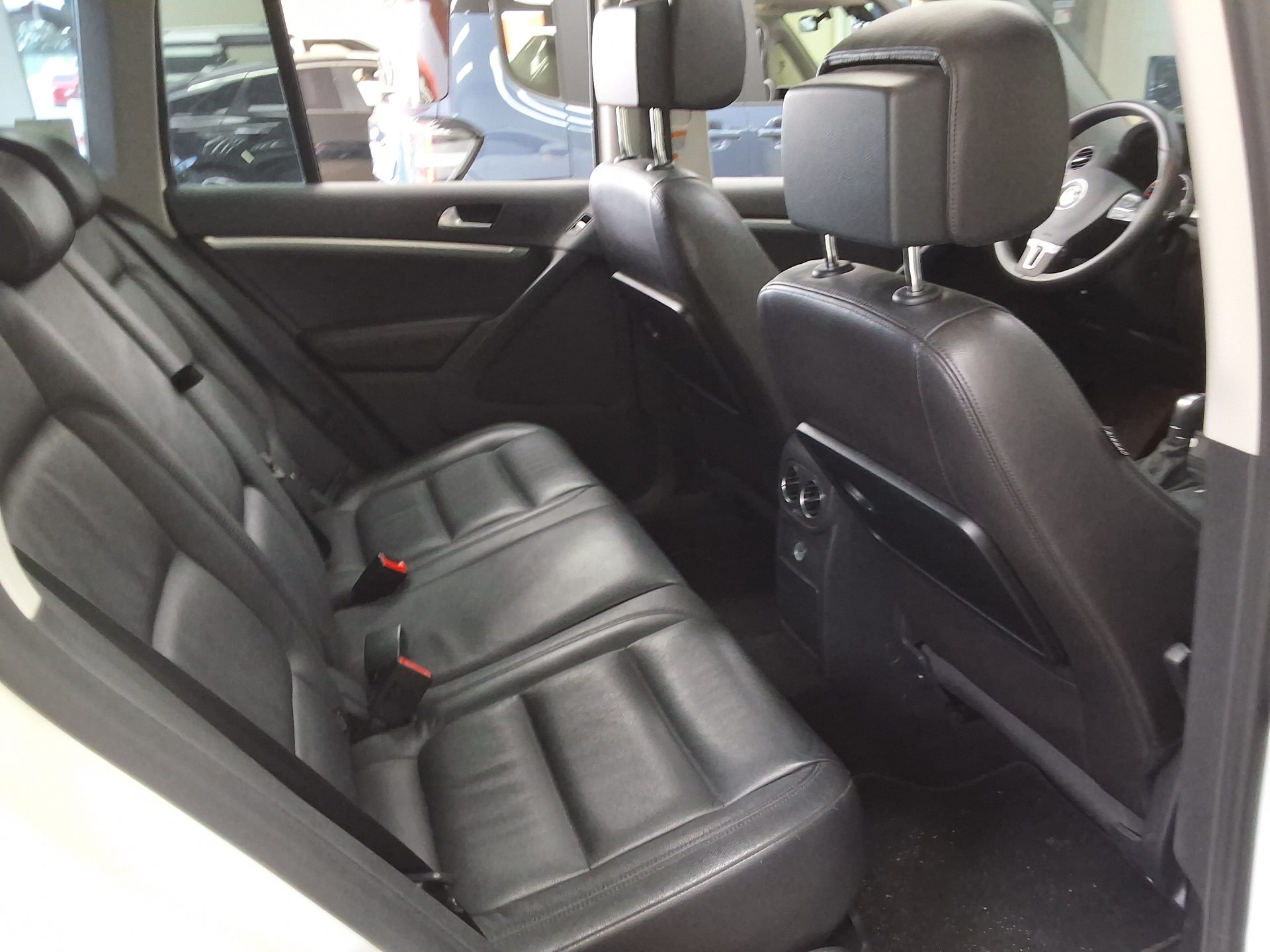 VOLKSWAGEN TIGUAN (2ND GEN) 2.0 TDI 2016 - zdjęcie 14