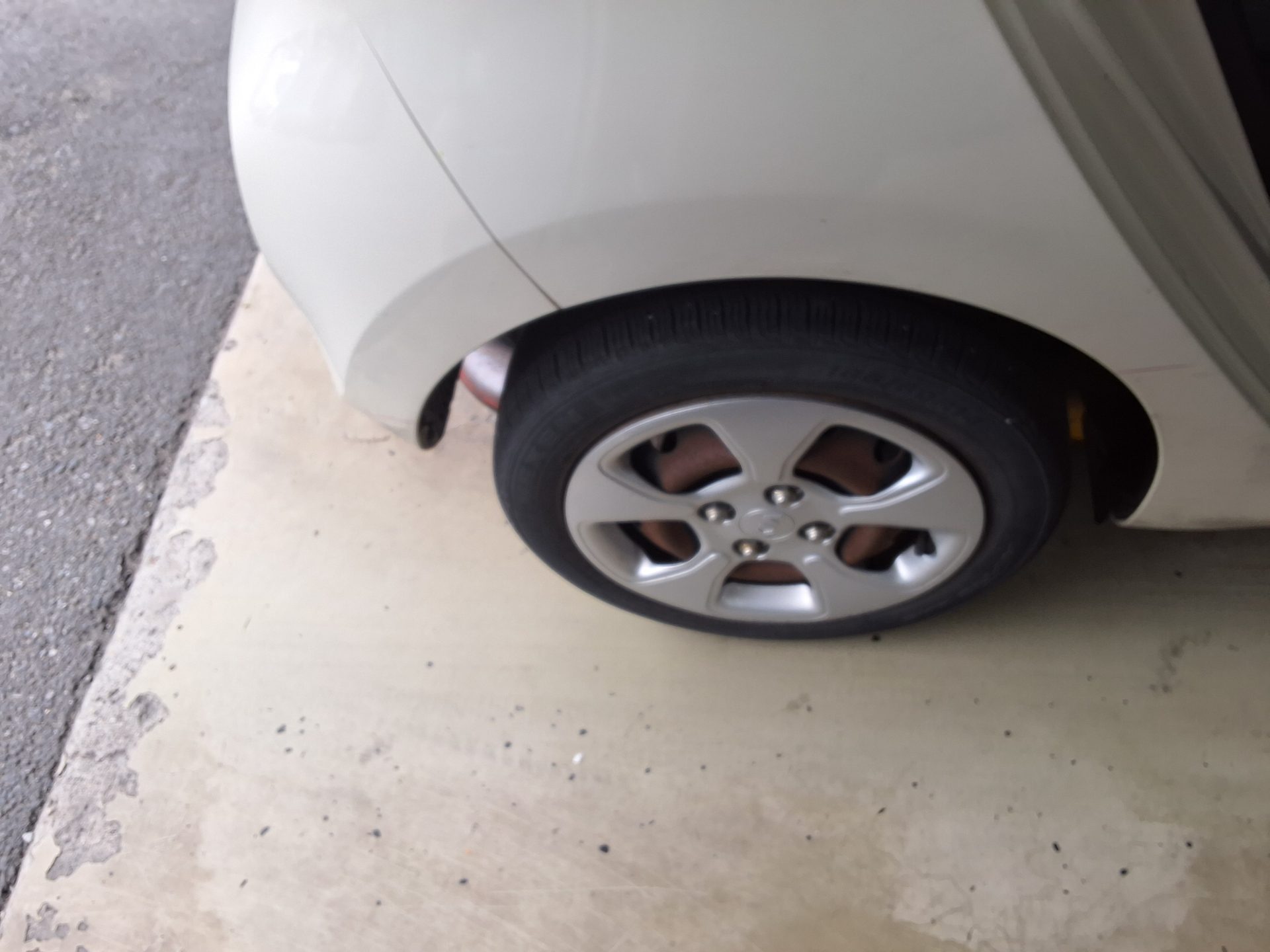 KIA ALL NEW MORNING GASOLINE DELUXE 2013 - zdjęcie 25