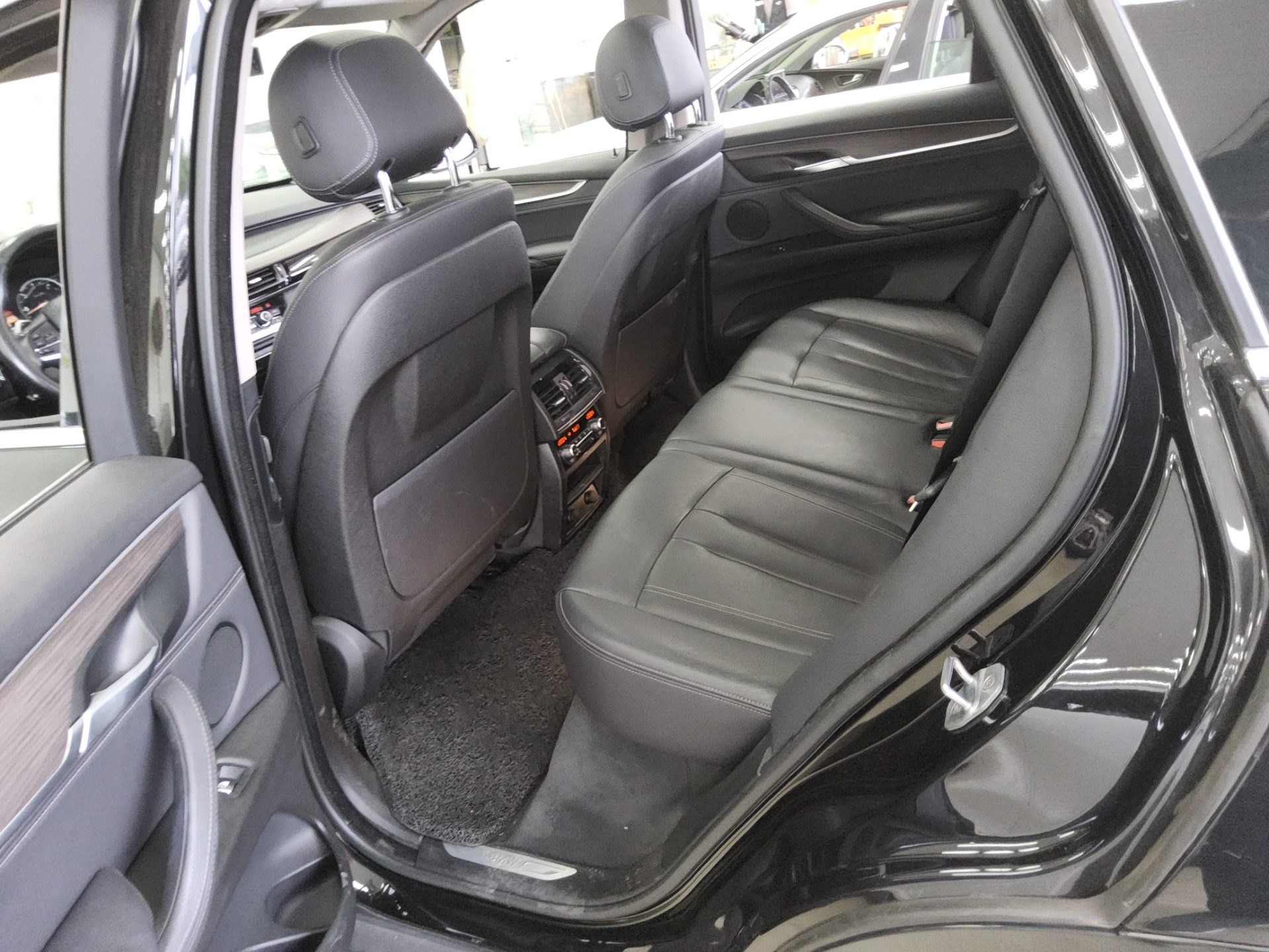 BMW X5 (3RD GEN) 30d xDRIVE 2018 - zdjęcie 12