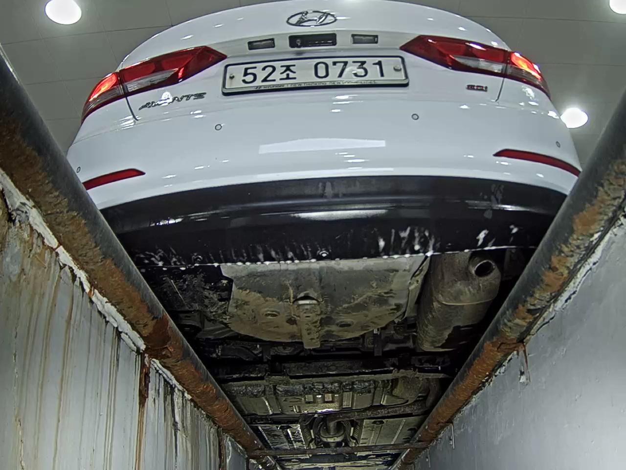 HYUNDAI AVANTE AD 1.6 GDi SMART 2016 - zdjęcie 8
