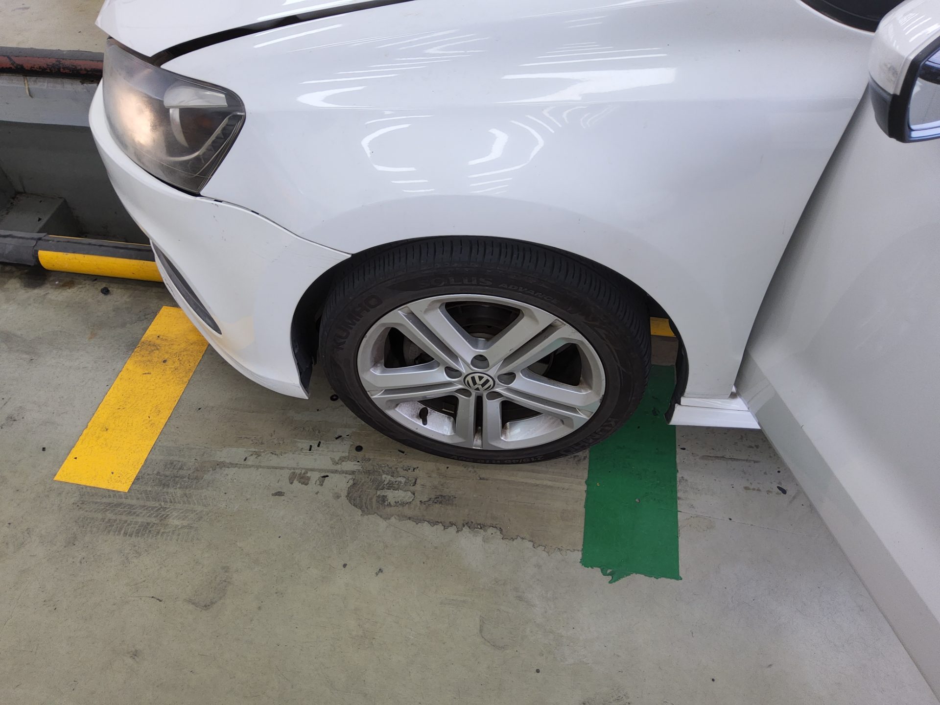 VOLKSWAGEN THE NEW POLO (5TH GEN) 1.6 TDI R LINE 2014 - zdjęcie 20