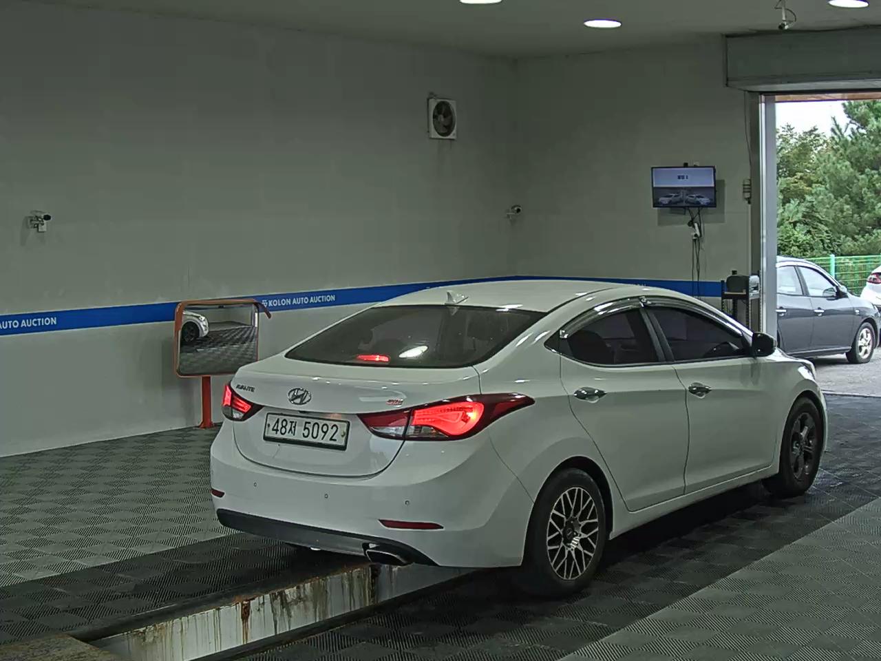 HYUNDAI THE NEW AVANTE MD 1.6 GDi MODERN 2015 - zdjęcie 5