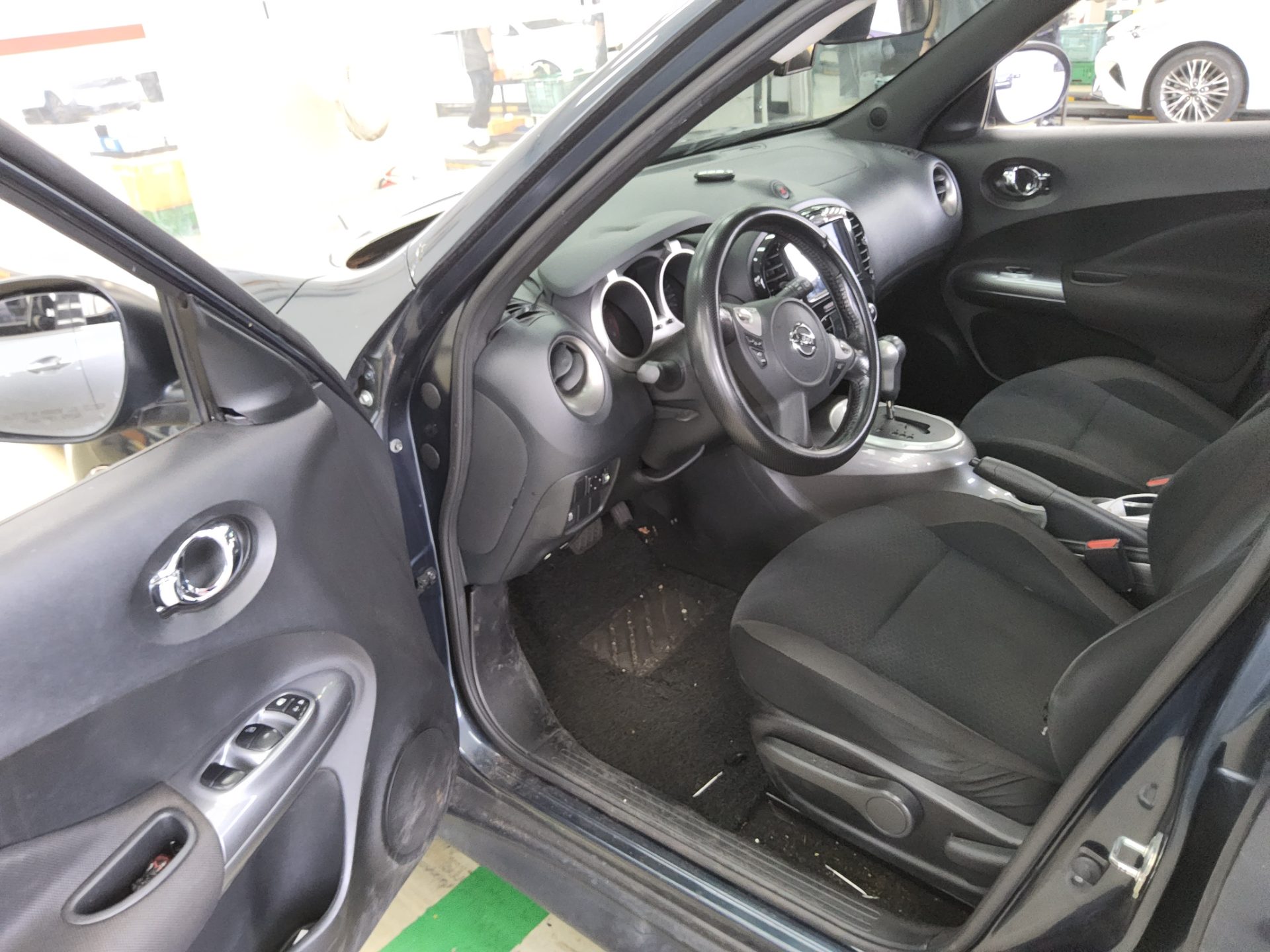 NISSAN JUKE 1.6 SV 2014 - zdjęcie 10