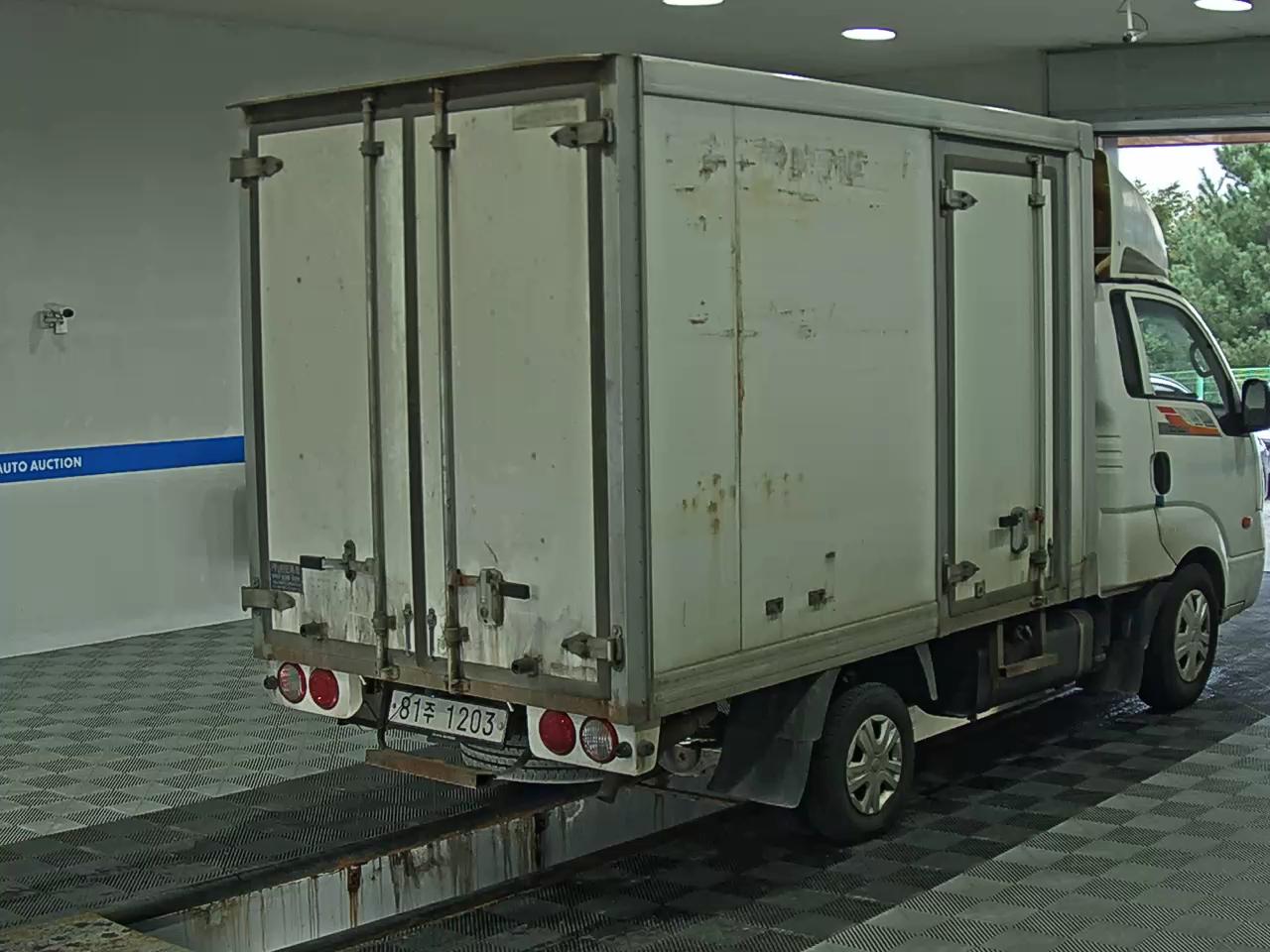 KIA BONGO III CARGO CRDi KING CAB EXTRA LONG WHEELBASE 2017 - zdjęcie 5
