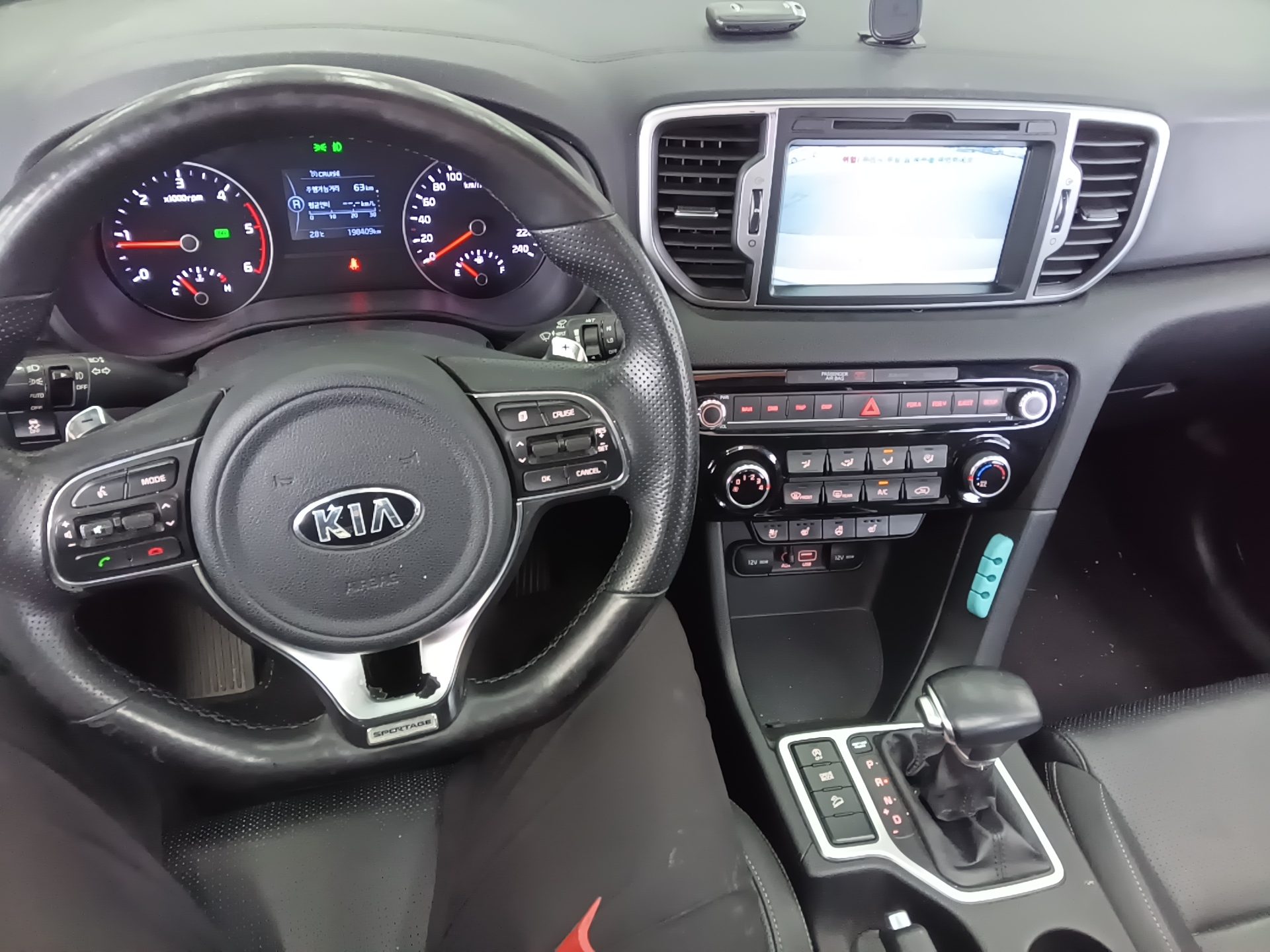 KIA NEW SPORTAGE 1.7 2WD NOBLESSE 2016 - zdjęcie 11
