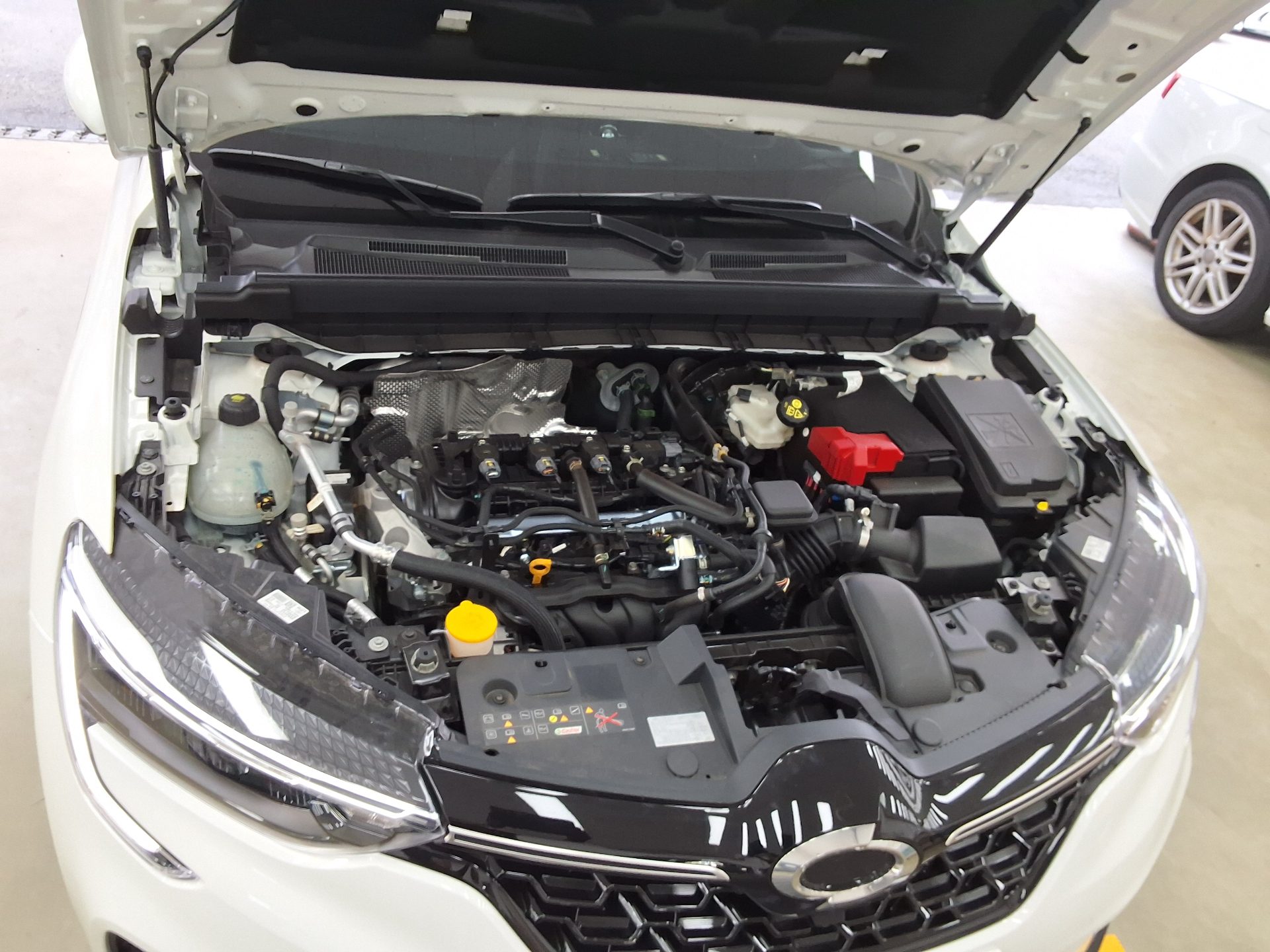 RENAULT (SAMSUNG) XM3 1.6 GTe LE 2024 - zdjęcie 20