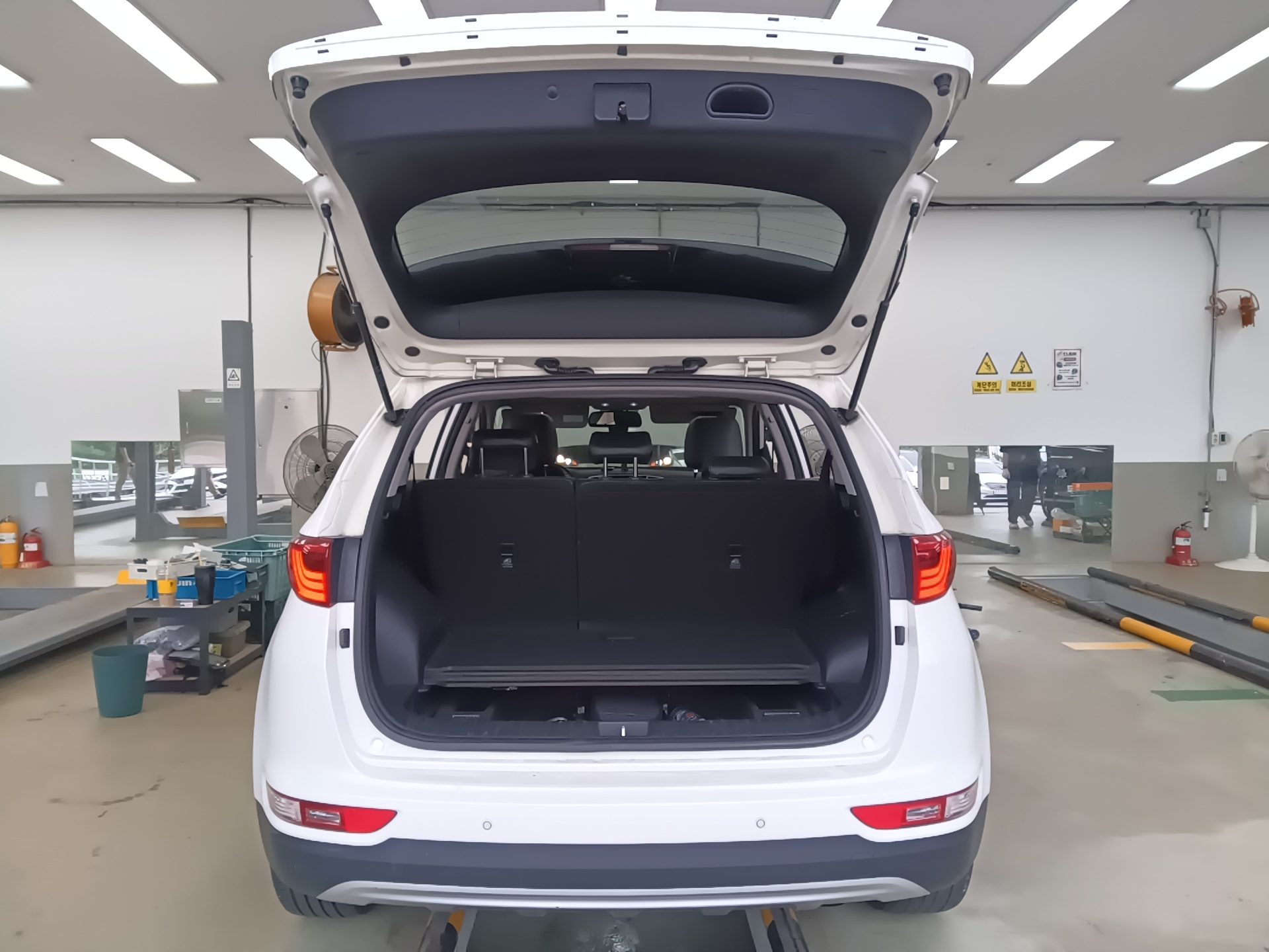 KIA NEW SPORTAGE 1.7 2WD NOBLESSE 2016 - zdjęcie 15
