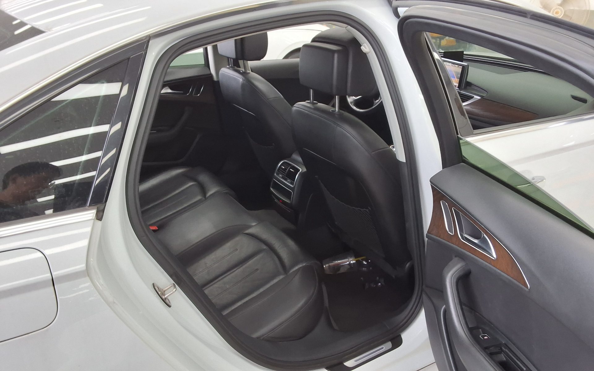 AUDI A6 (4TH GEN) 35 TDI COMFORT 2016 - zdjęcie 13