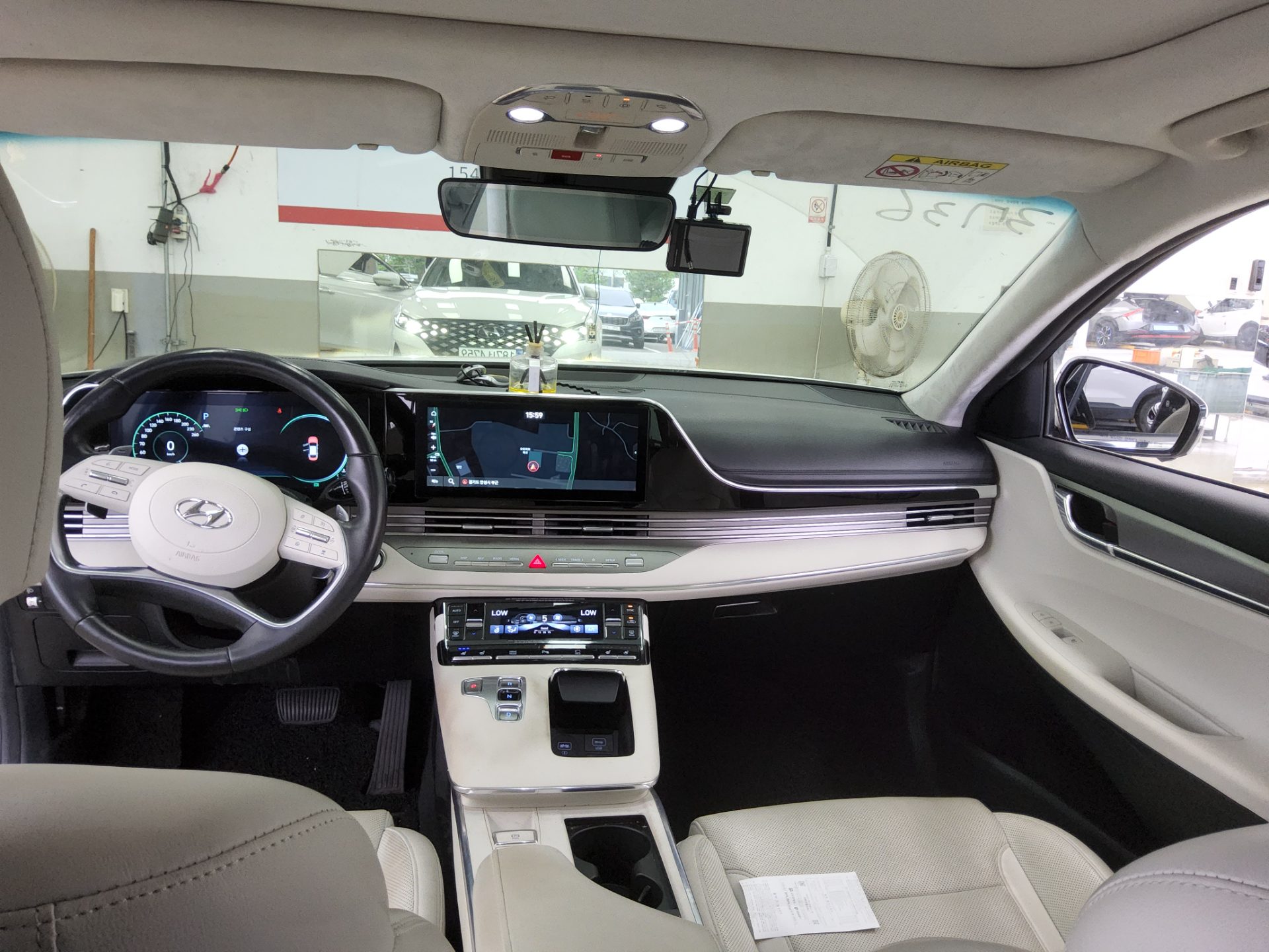 HYUNDAI THE NEW GRANDEUR IG GASOLINE 2.5 LE BLANC 2023 - zdjęcie 11