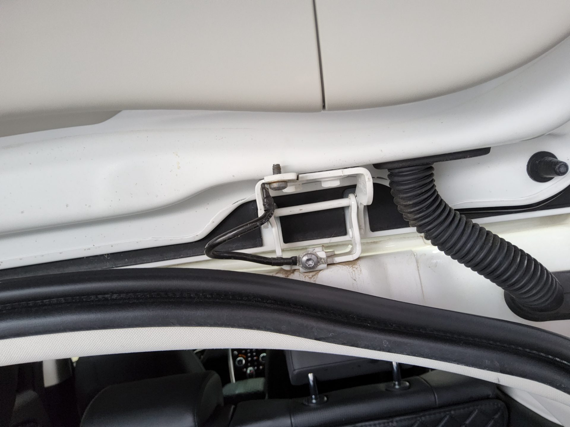 LAND ROVER DISCOVERY SPORT 2.0 P250 SE 2023 - zdjęcie 27