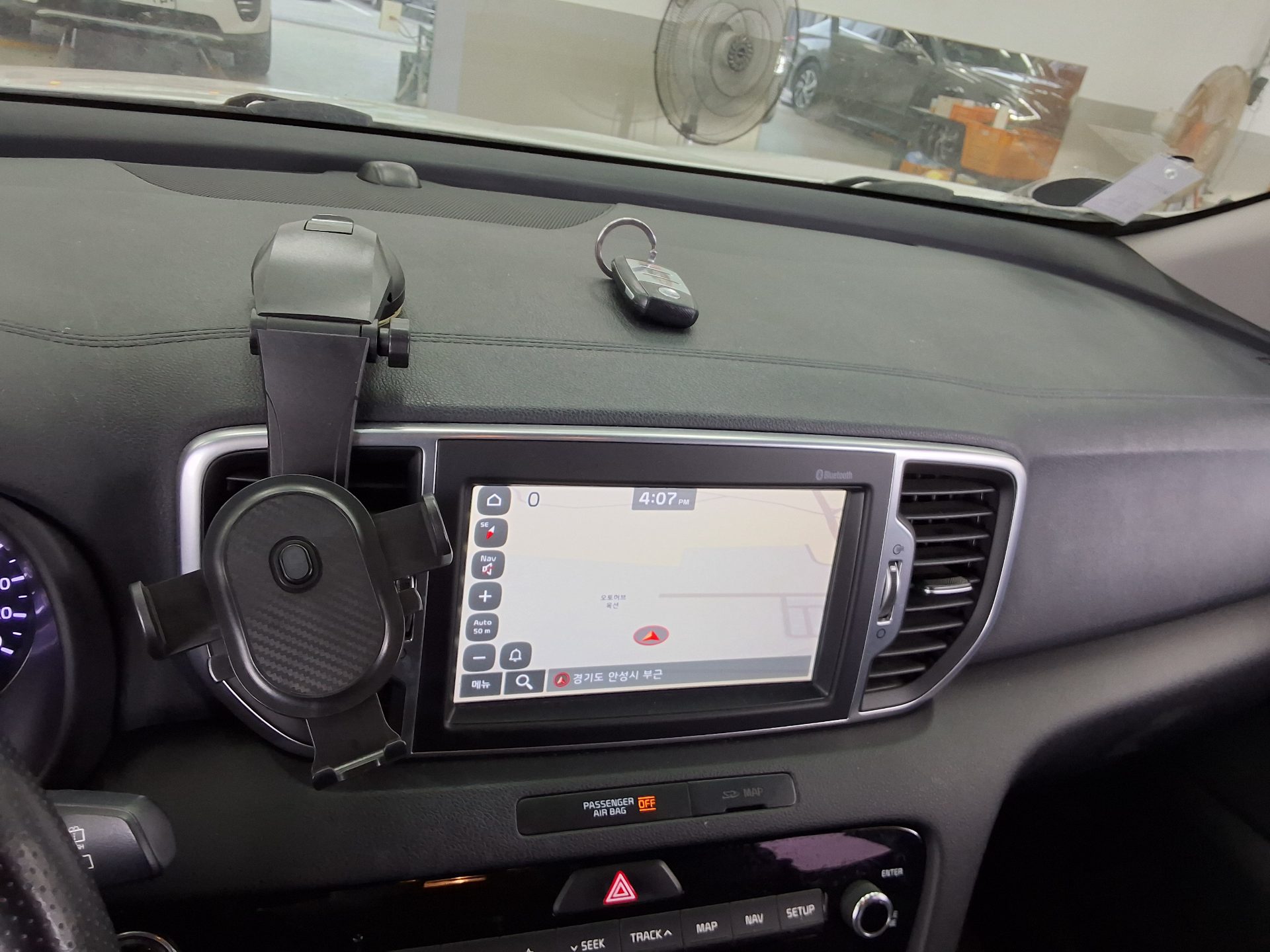 KIA NEW SPORTAGE R2.0 2WD NOBLESSE PLUS 2018 - zdjęcie 18