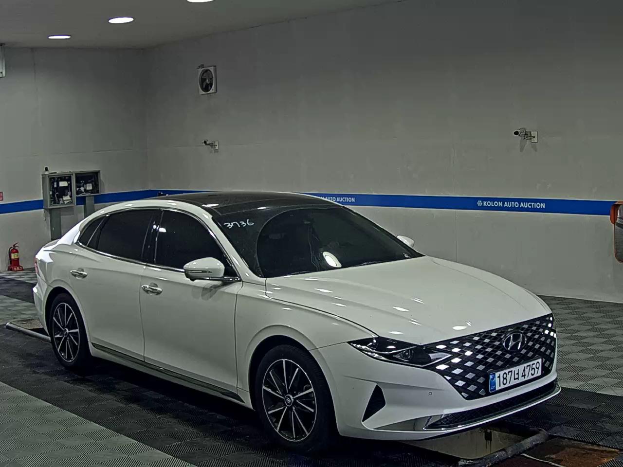 HYUNDAI THE NEW GRANDEUR IG GASOLINE 2.5 LE BLANC 2023 - zdjęcie 3