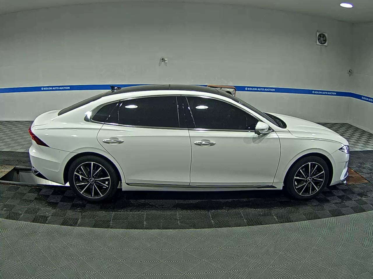 HYUNDAI THE NEW GRANDEUR IG GASOLINE 2.5 LE BLANC 2023 - zdjęcie 4