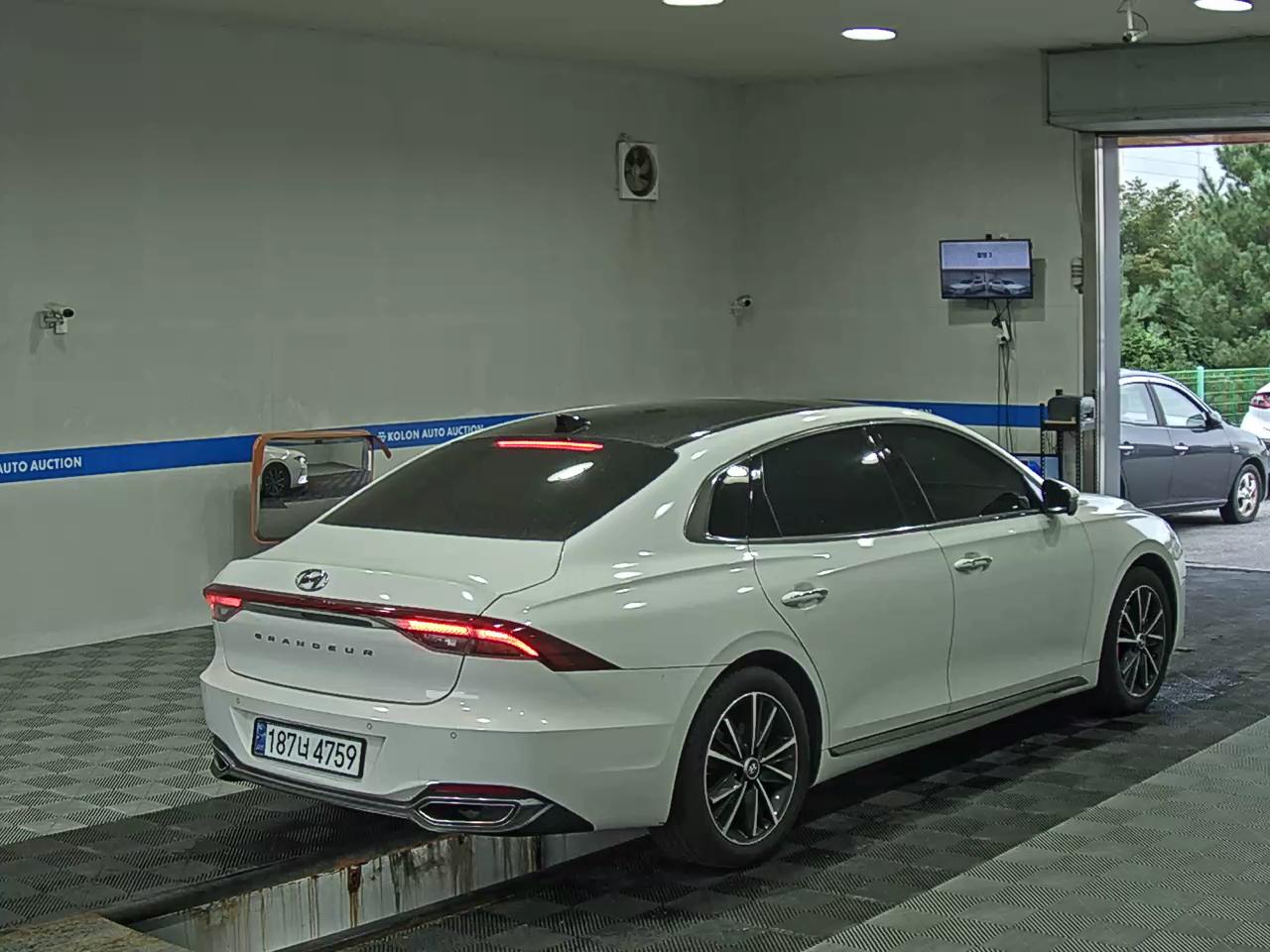 HYUNDAI THE NEW GRANDEUR IG GASOLINE 2.5 LE BLANC 2023 - zdjęcie 5