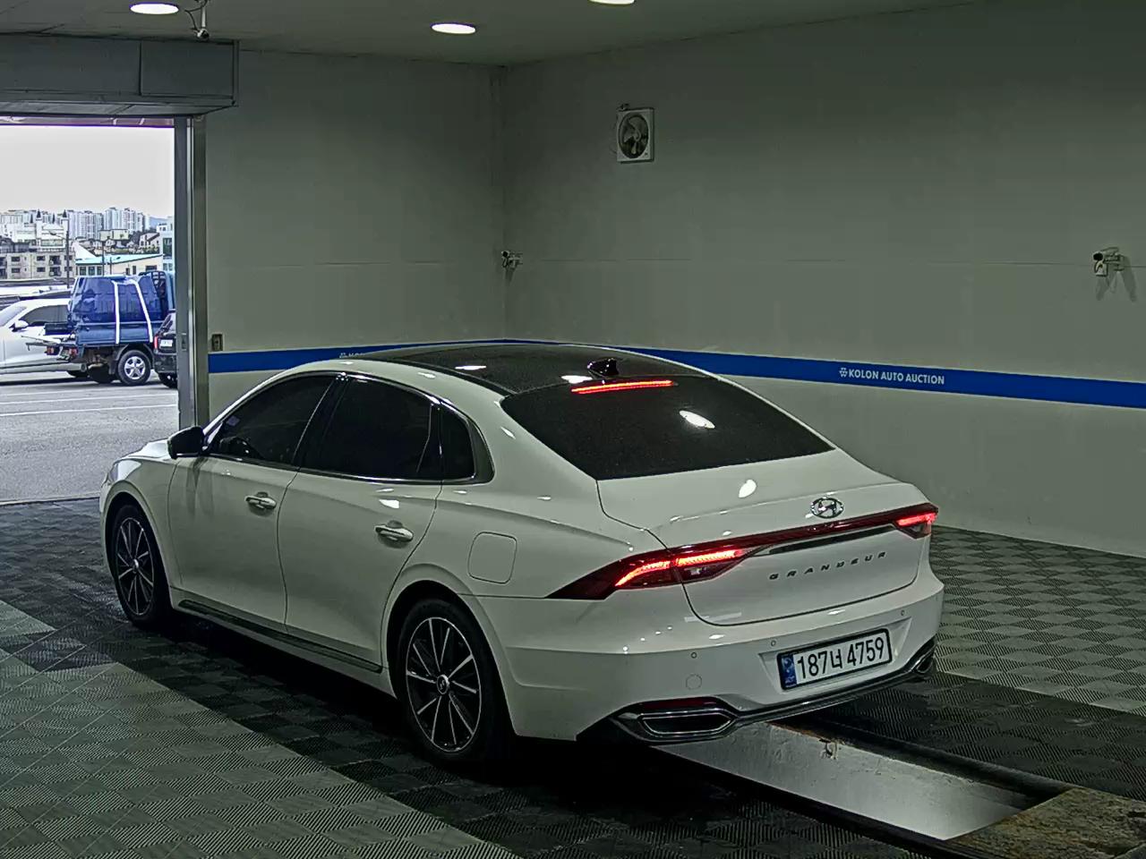 HYUNDAI THE NEW GRANDEUR IG GASOLINE 2.5 LE BLANC 2023 - zdjęcie 6