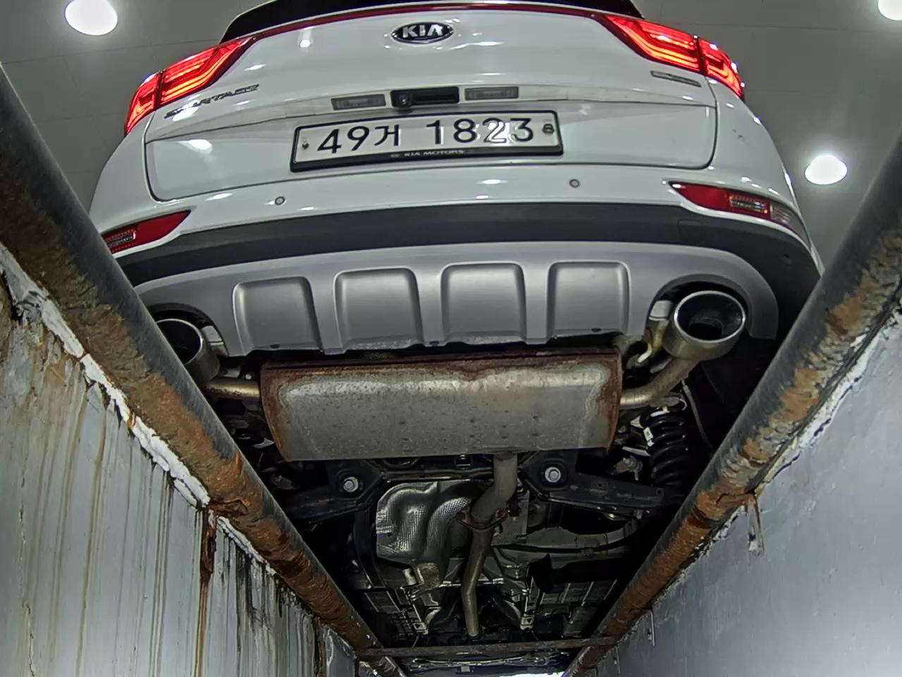 KIA NEW SPORTAGE R2.0 2WD NOBLESSE PLUS 2018 - zdjęcie 8