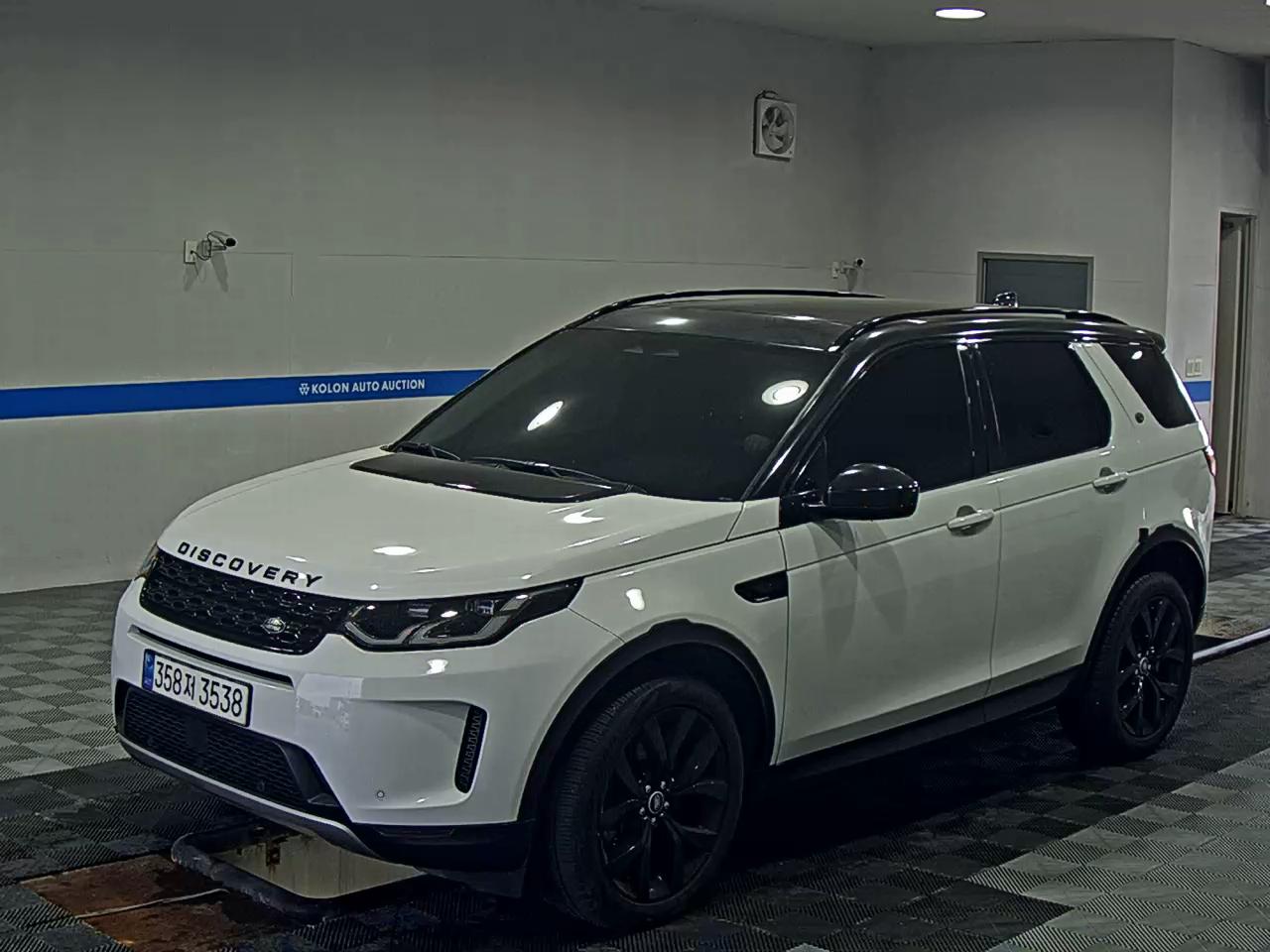 LAND ROVER DISCOVERY SPORT 2.0 P250 SE 2023 - zdjęcie 2