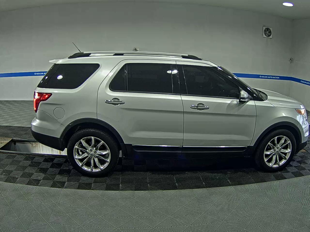 FORD EXPLORER (5TH GEN) 3.5 V6 4WD LIMITED 2013 - zdjęcie 4