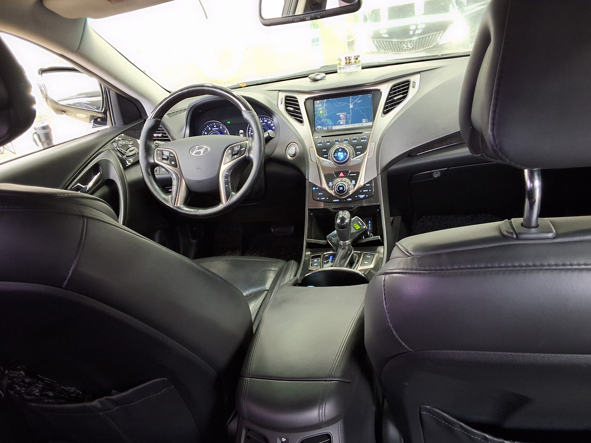 HYUNDAI GRANDEUR HG HG 300 EXCLUSIVE 2013 - zdjęcie 11